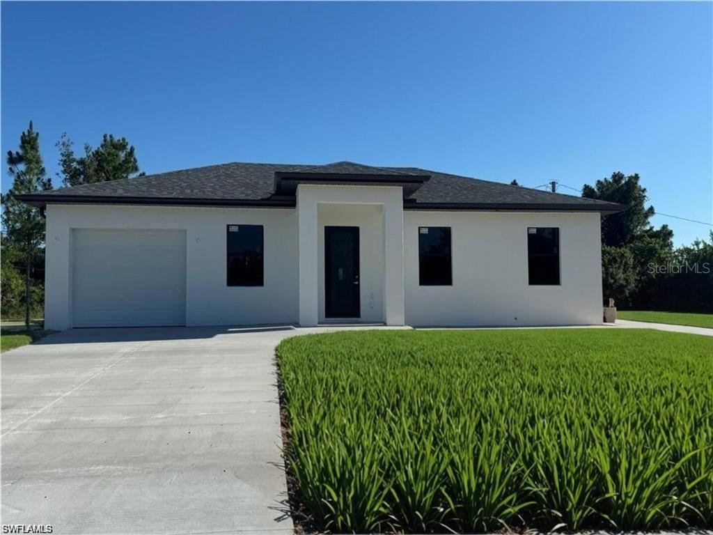 En Venta 3002 68TH ST W, LEHIGH ACRES, FL 33971