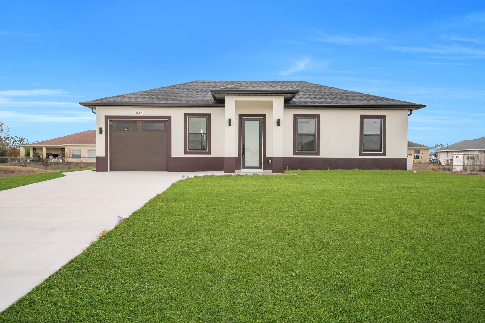 Foto de propiedad en 4003 10TH ST SW LEHIGH ACRES con MLS# A4683621