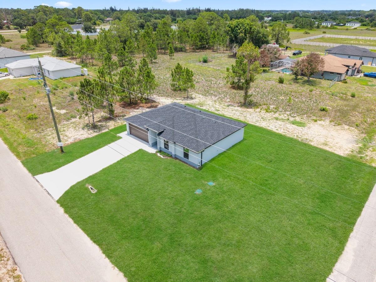 En Venta 2507 E 15TH ST, LEHIGH ACRES, FL 33972