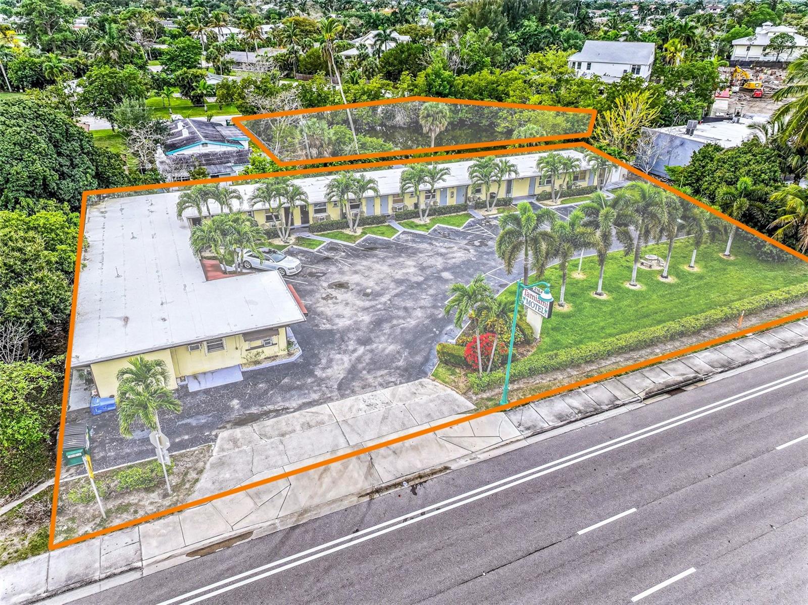 Foto de propiedad en 2164 TAMIAMI TRL E NAPLES con MLS# A4690734