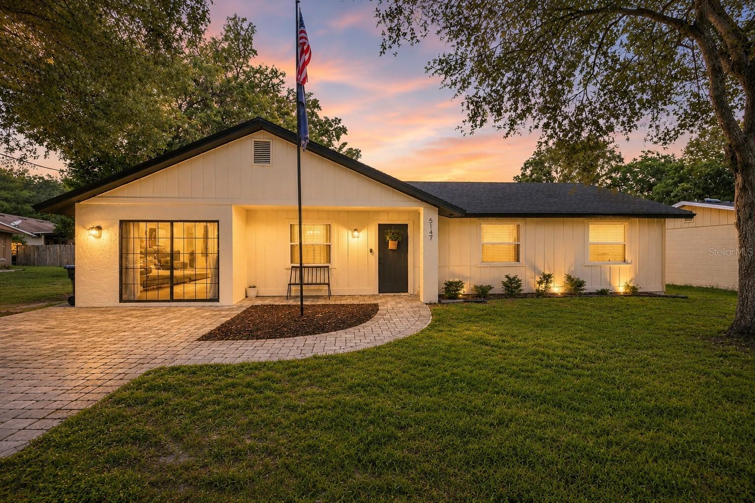 Foto de propiedad en 5147 LAKE NINA DR ORLANDO con MLS# A4691777