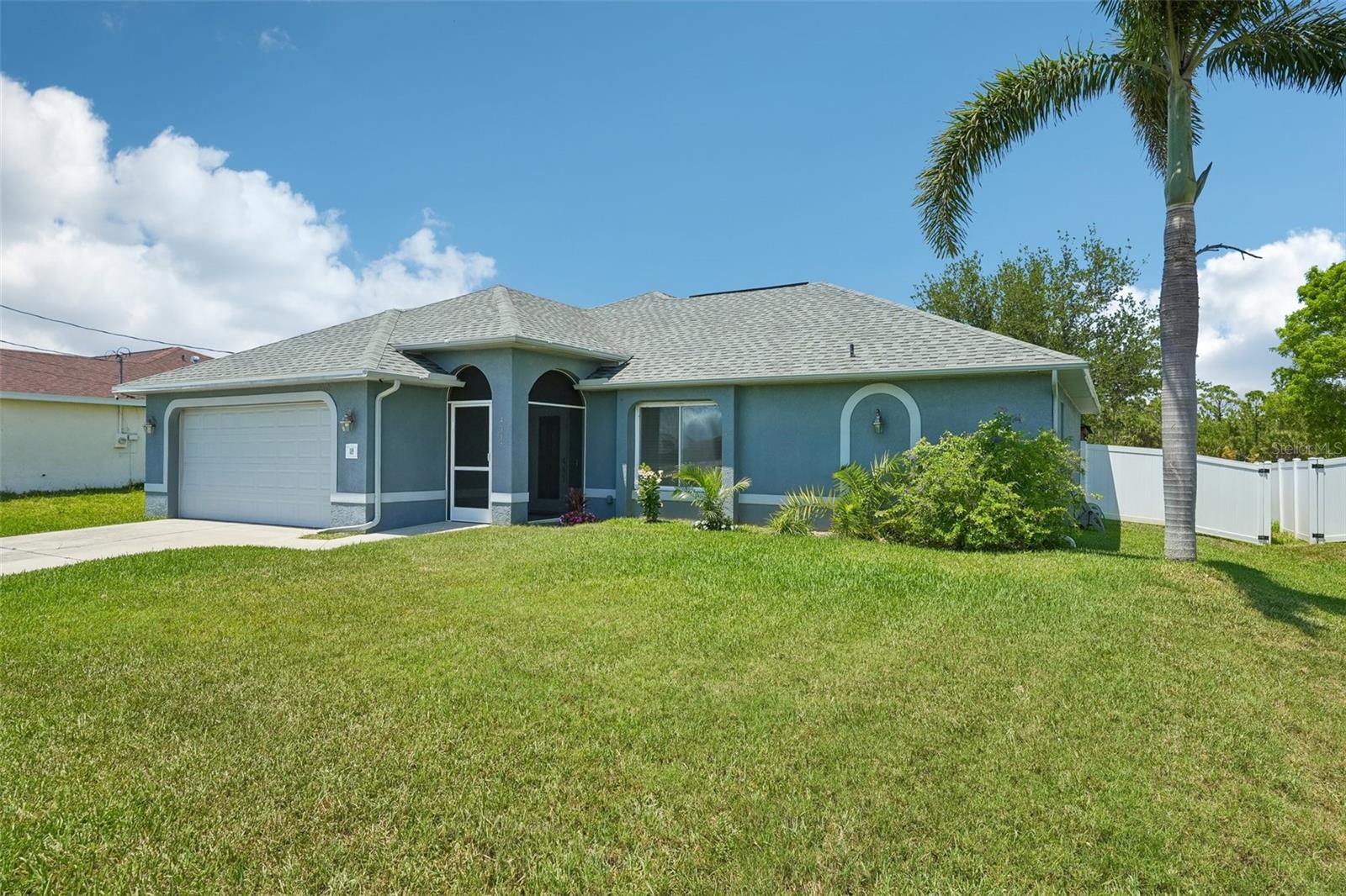 Foto de propiedad en 4317 NW 40TH TER CAPE CORAL con MLS# A4691858