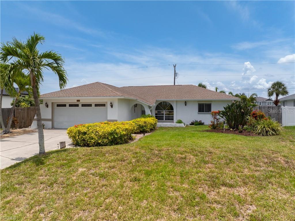 Foto de propiedad en 1513 SW 44TH ST CAPE CORAL con MLS# A4698843