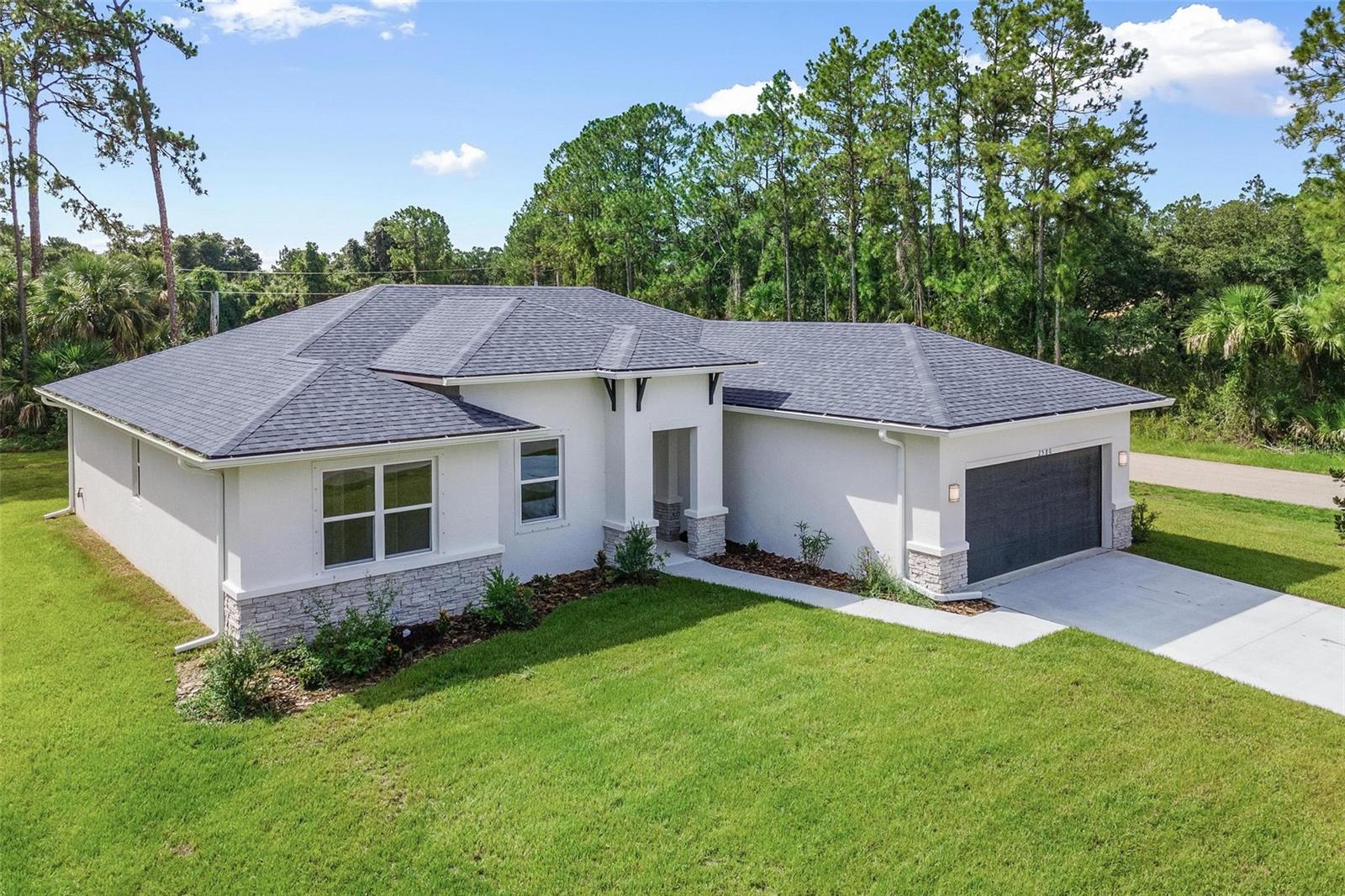 Foto de propiedad en 17 EL DORADO BLVD N CAPE CORAL con MLS# A4701252