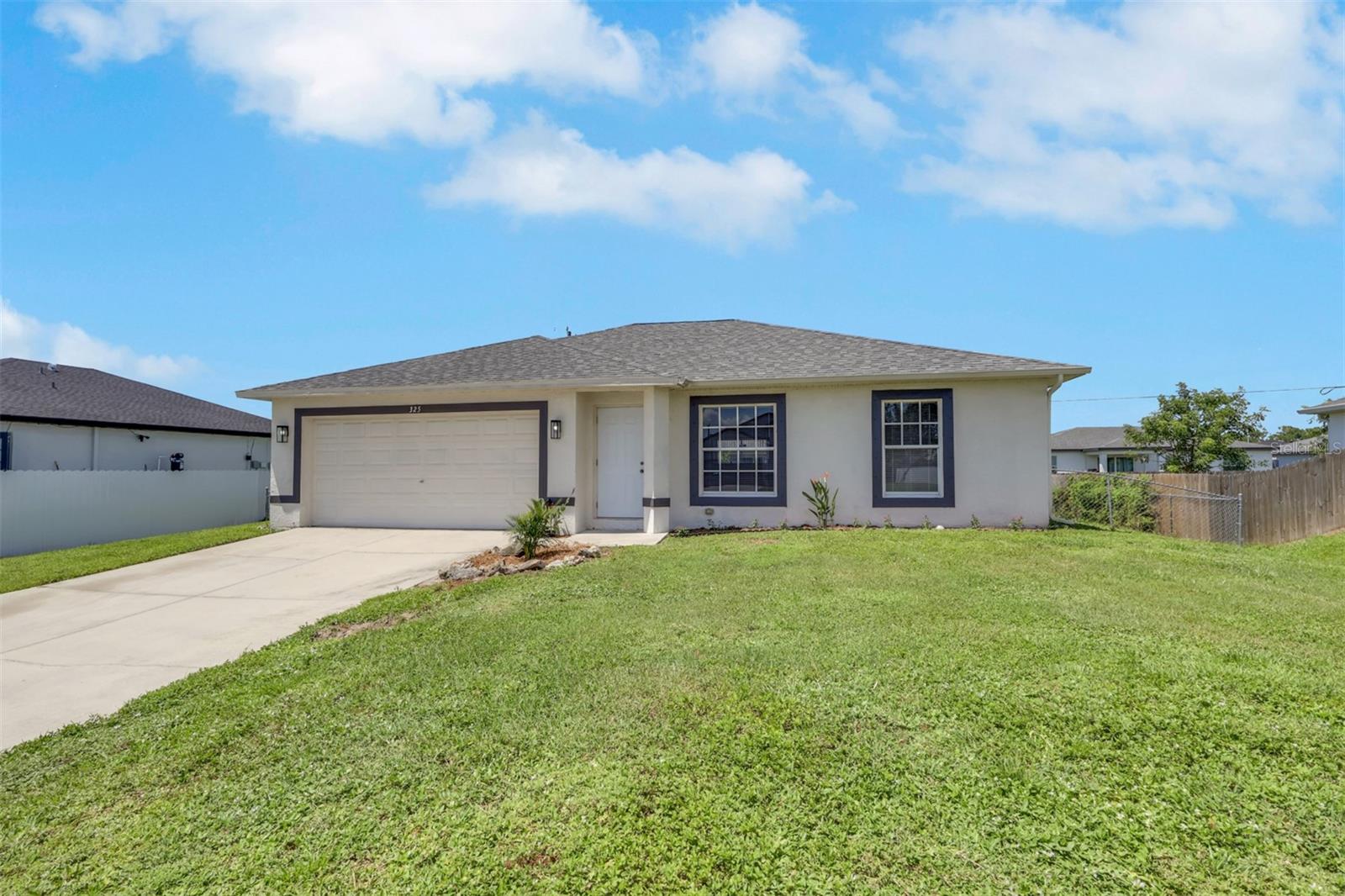 En Venta 325 NE 30TH TER, CAPE CORAL, FL 33909