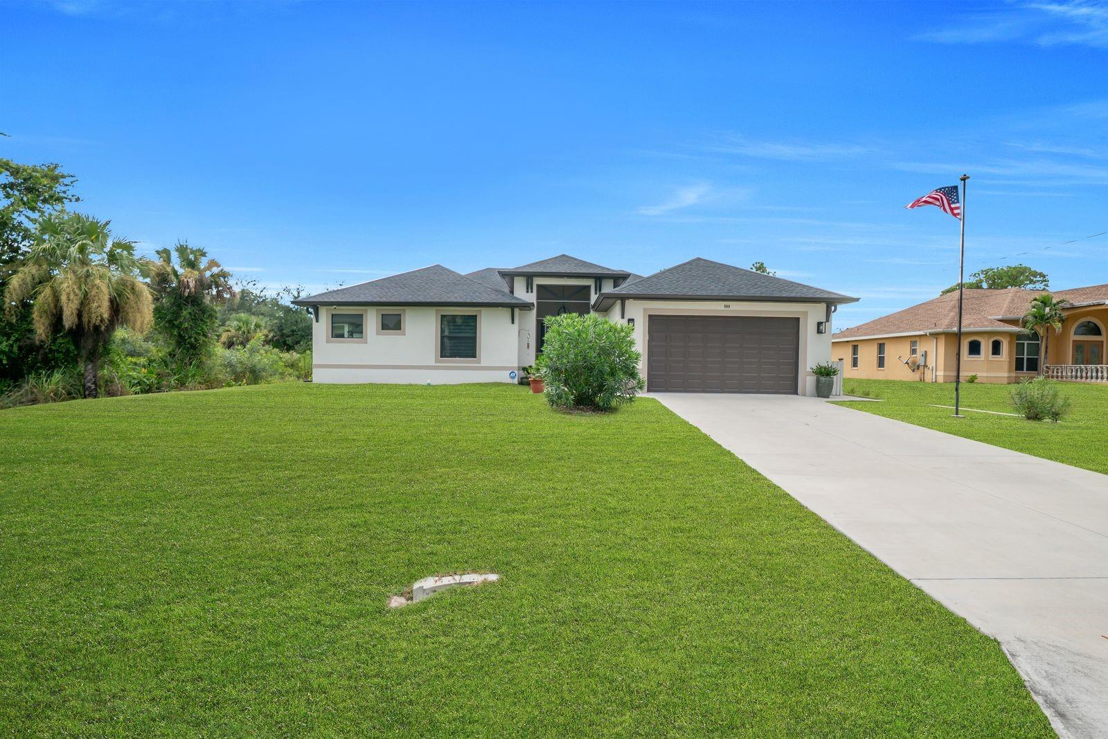 En Venta 609 CLAYTON AVE, LEHIGH ACRES, FL 33972