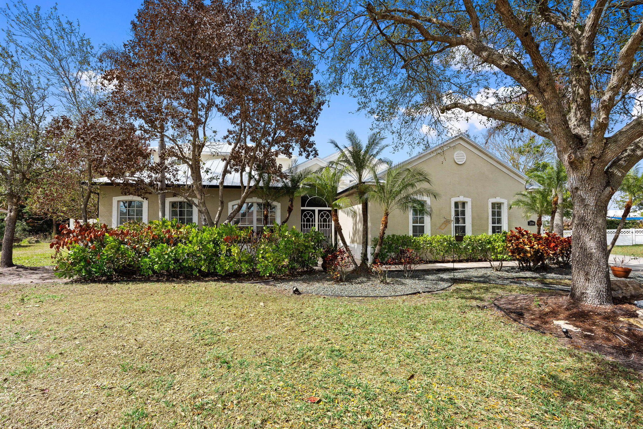 Foto de propiedad en 2704 Serenity Circle N, Fort Pierce, FL 34981 Fort Pierce con MLS# 