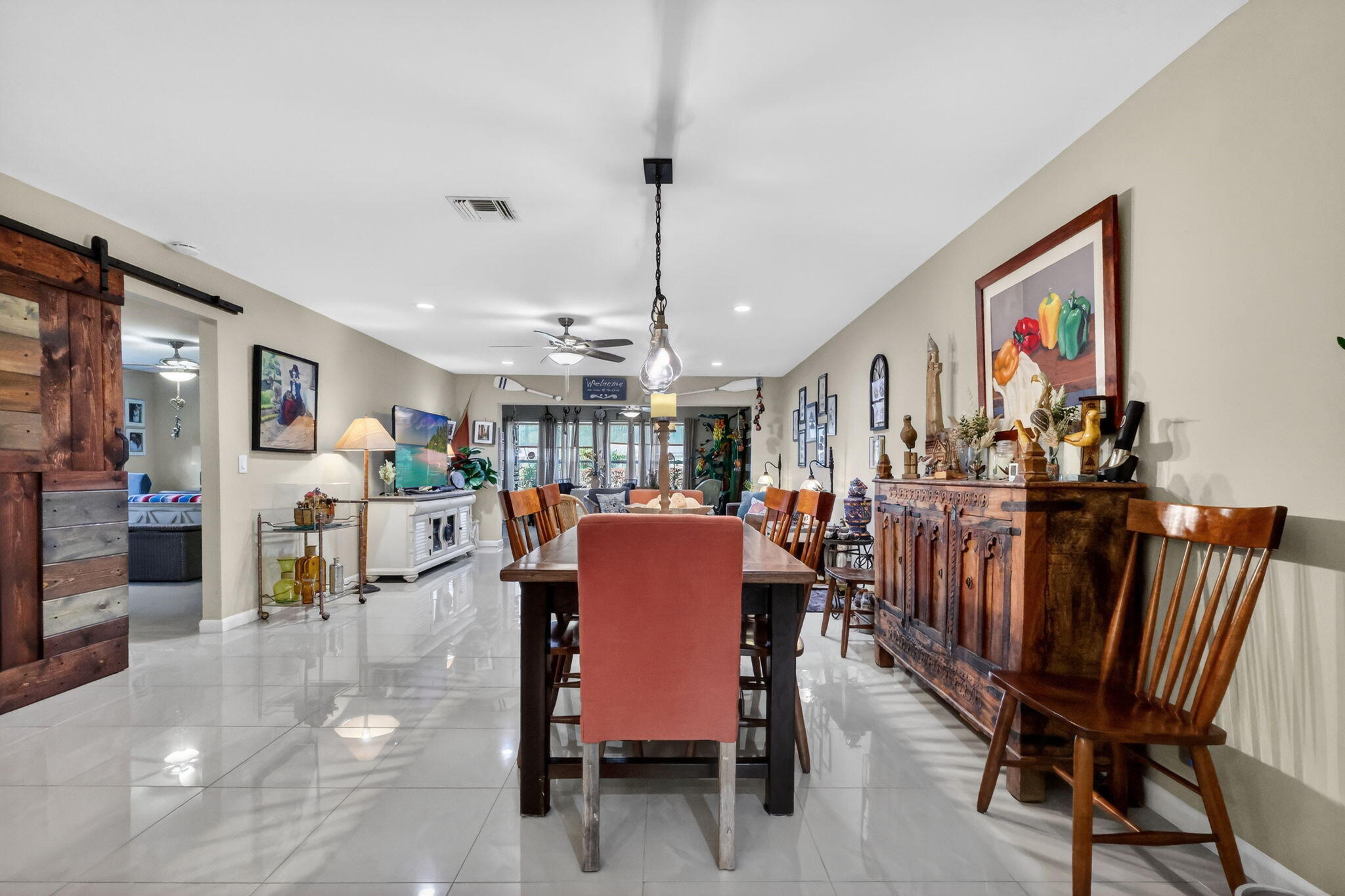Foto de propiedad en 5780 Fernley Drive W113, West Palm Beach, FL 33415 West Palm Beach con MLS# 