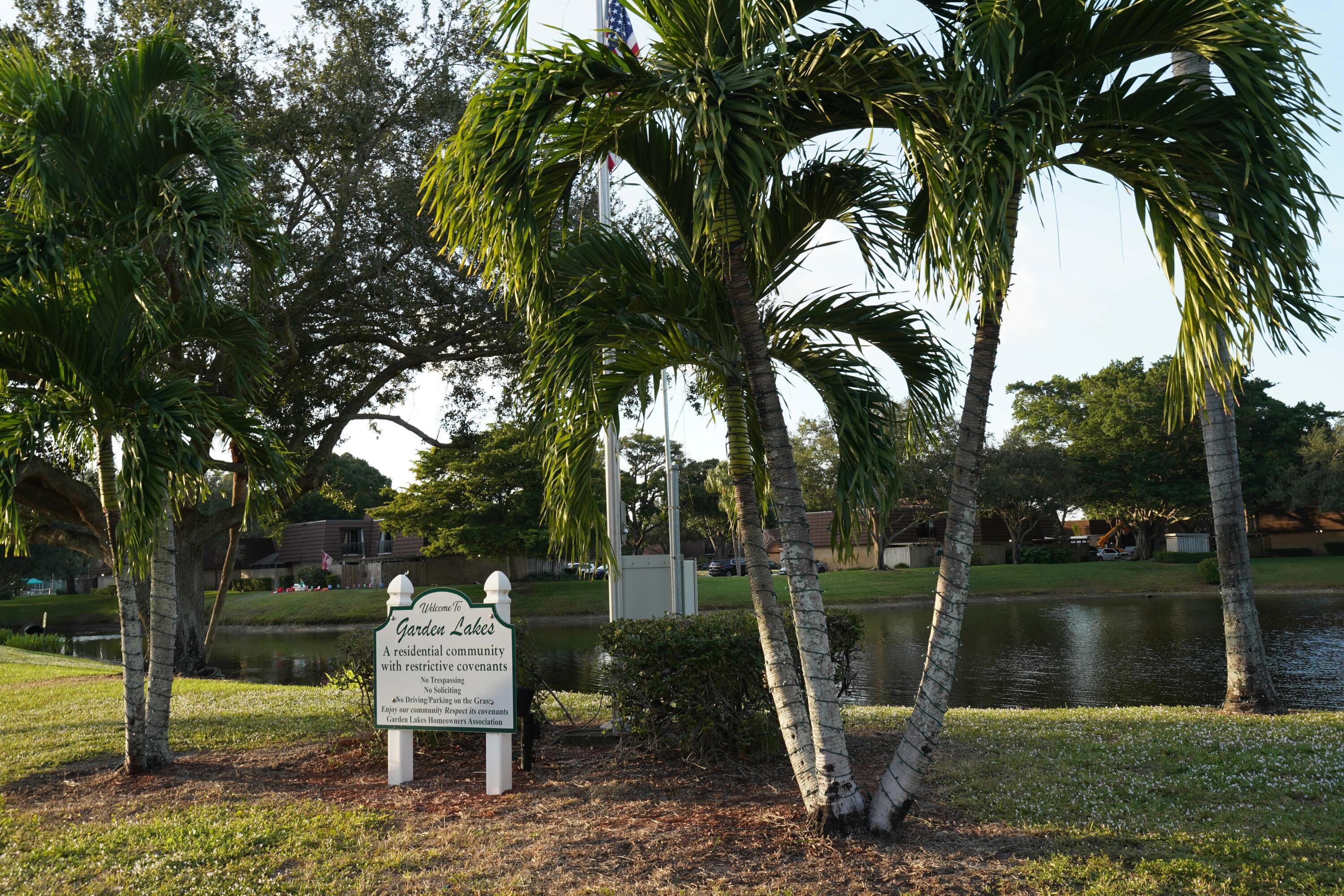 Foto de propiedad en 1916 19th Lane, Palm Beach Gardens, FL 33418 Palm Beach Gardens con MLS# 