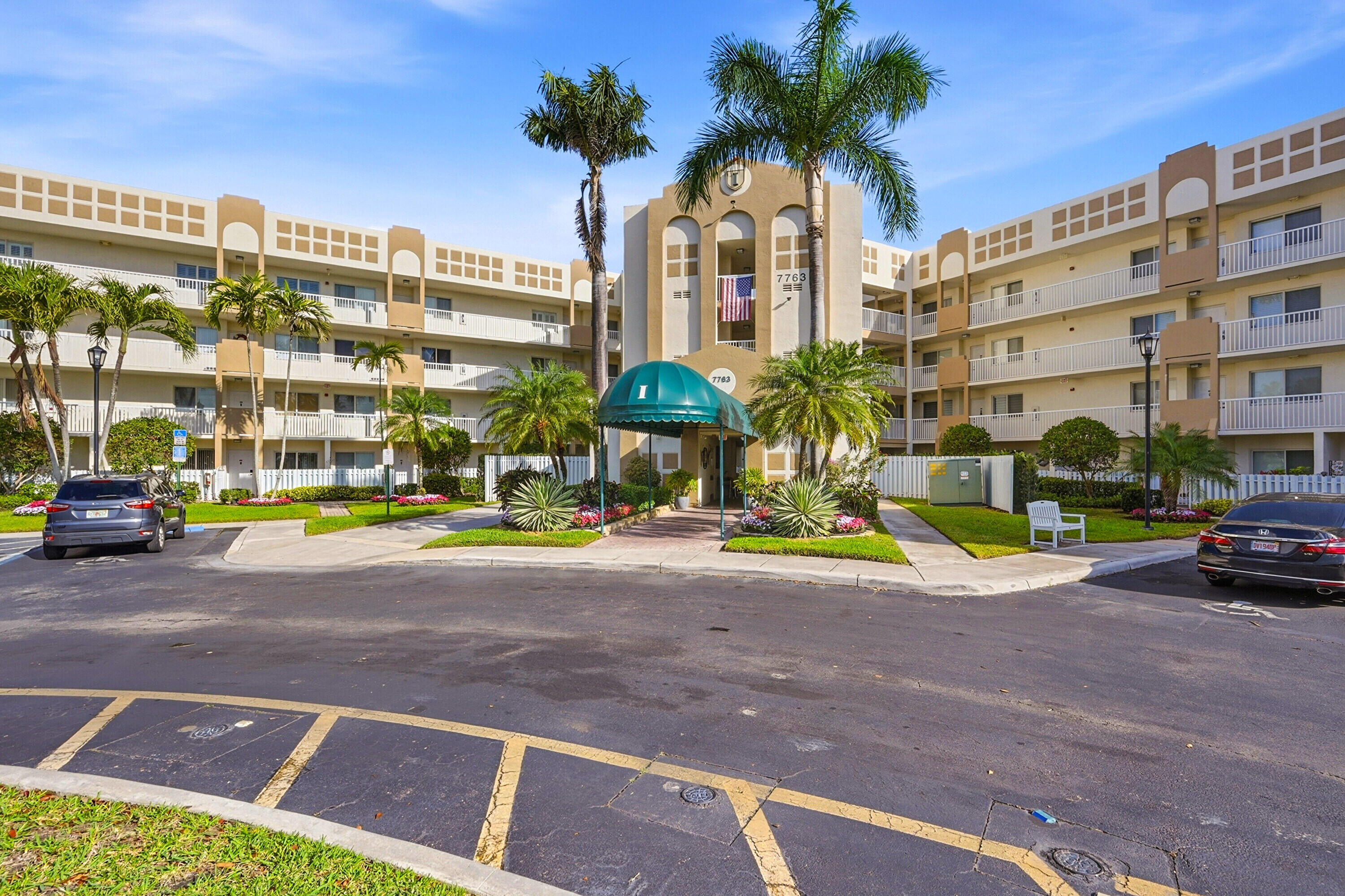 Foto de propiedad en 7763 Southampton Terrace 309, Tamarac, FL 33321 Tamarac con MLS# 