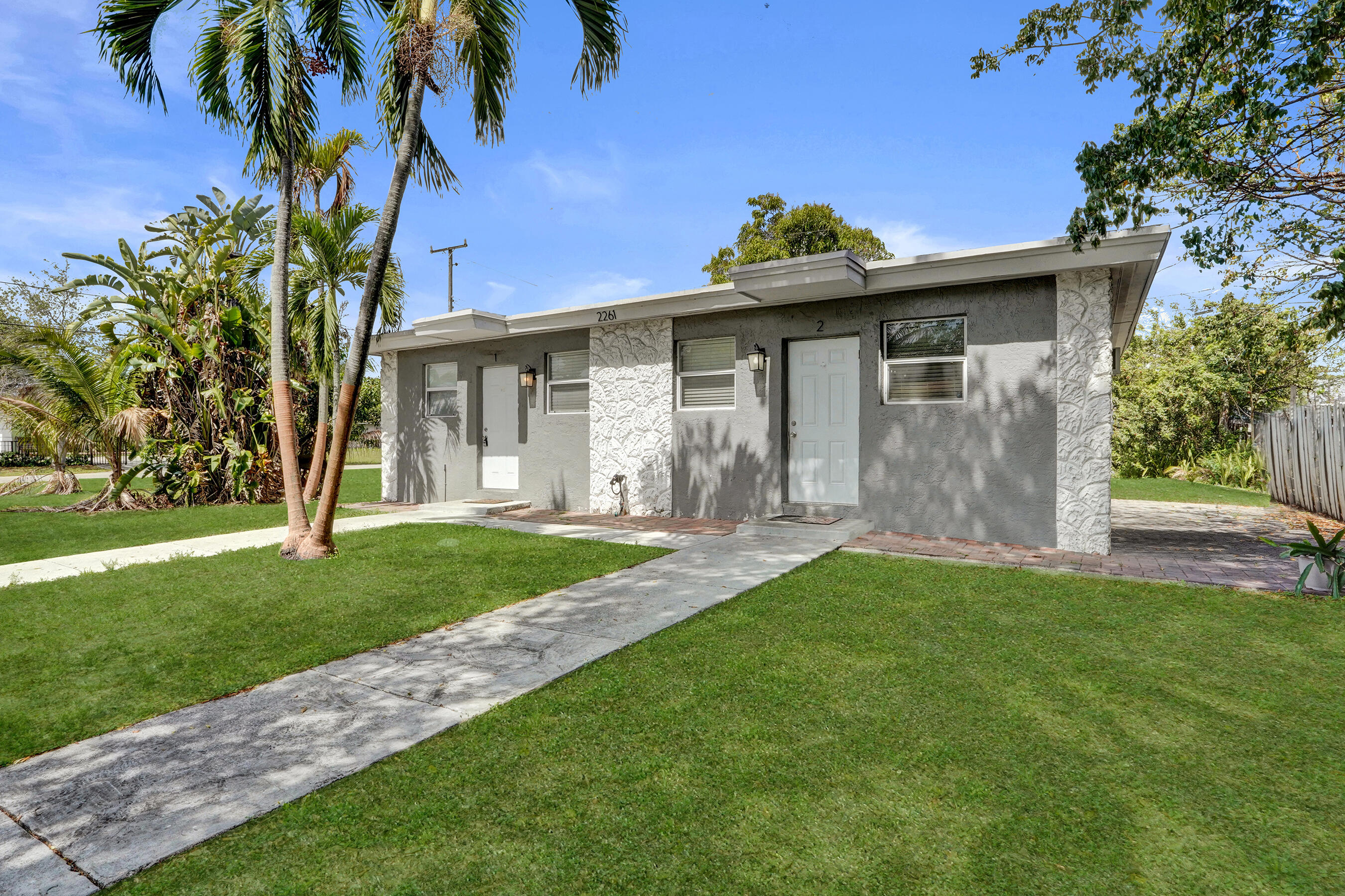 Vendido 2261 NW 2nd Street, Pompano Beach, FL 33069, Pompano Beach, FL 33069