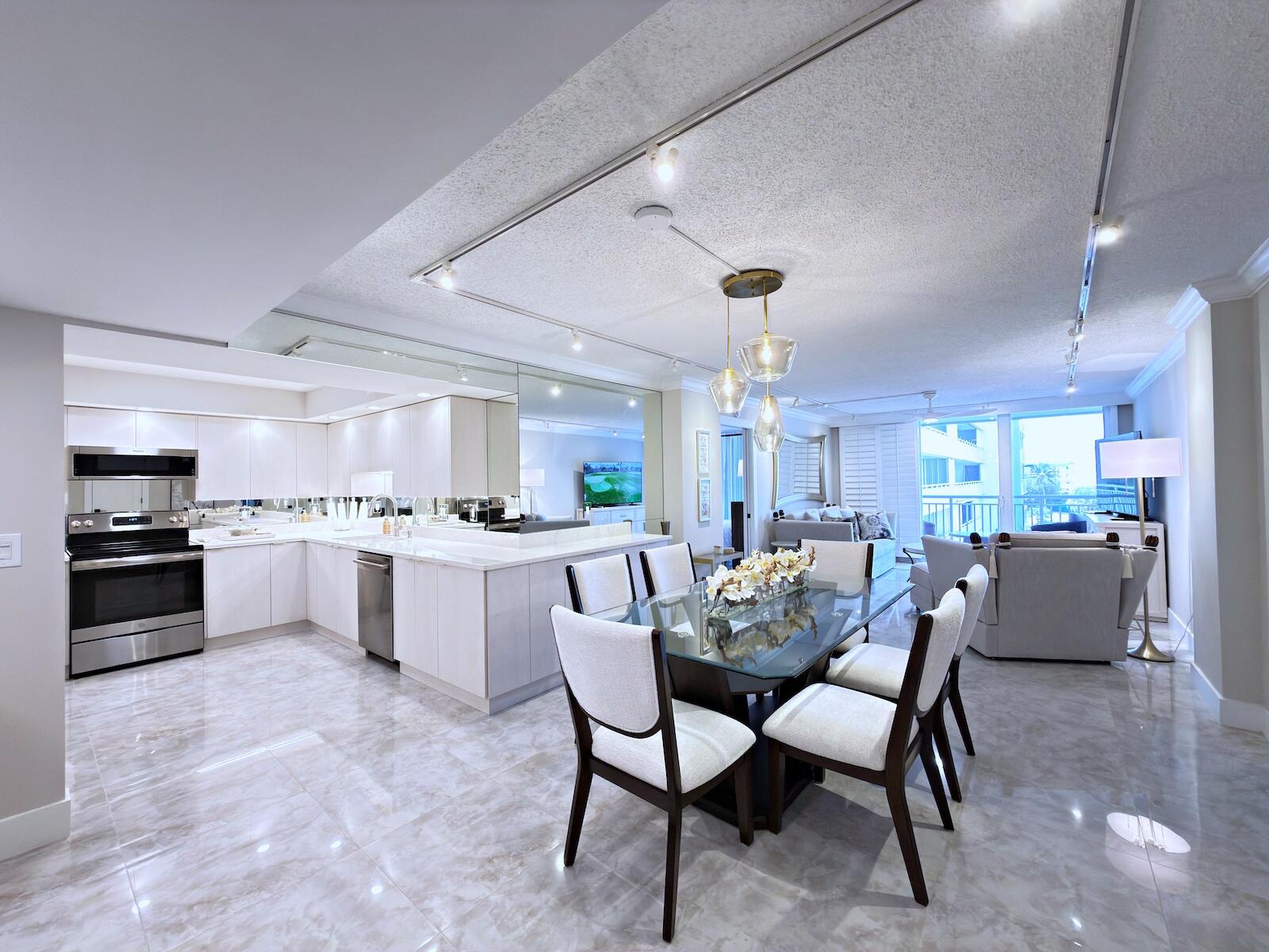 Foto de propiedad en 3546 S Ocean Boulevard 316, South Palm Beach, FL 33480 South Palm Beach con MLS# 
