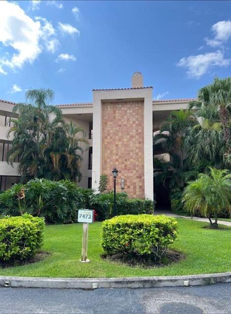 Foto de propiedad en 7472 La Paz Boulevard 103, Boca Raton, FL 33433 Boca Raton con MLS# 