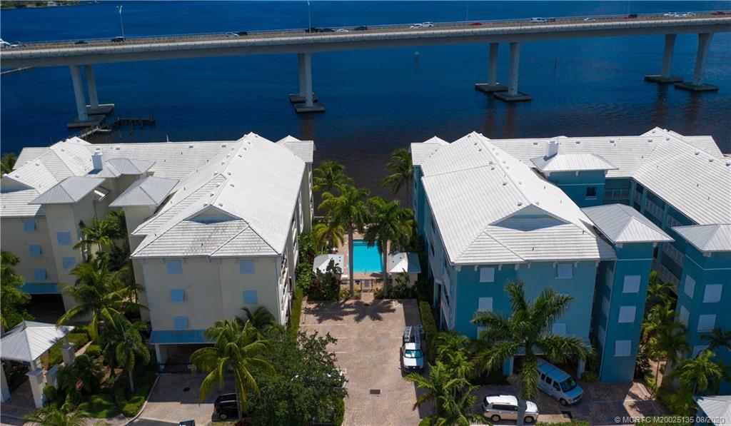 Foto de propiedad en 275 NW Flagler Avenue 205, Stuart, FL 34994 Stuart con MLS# 