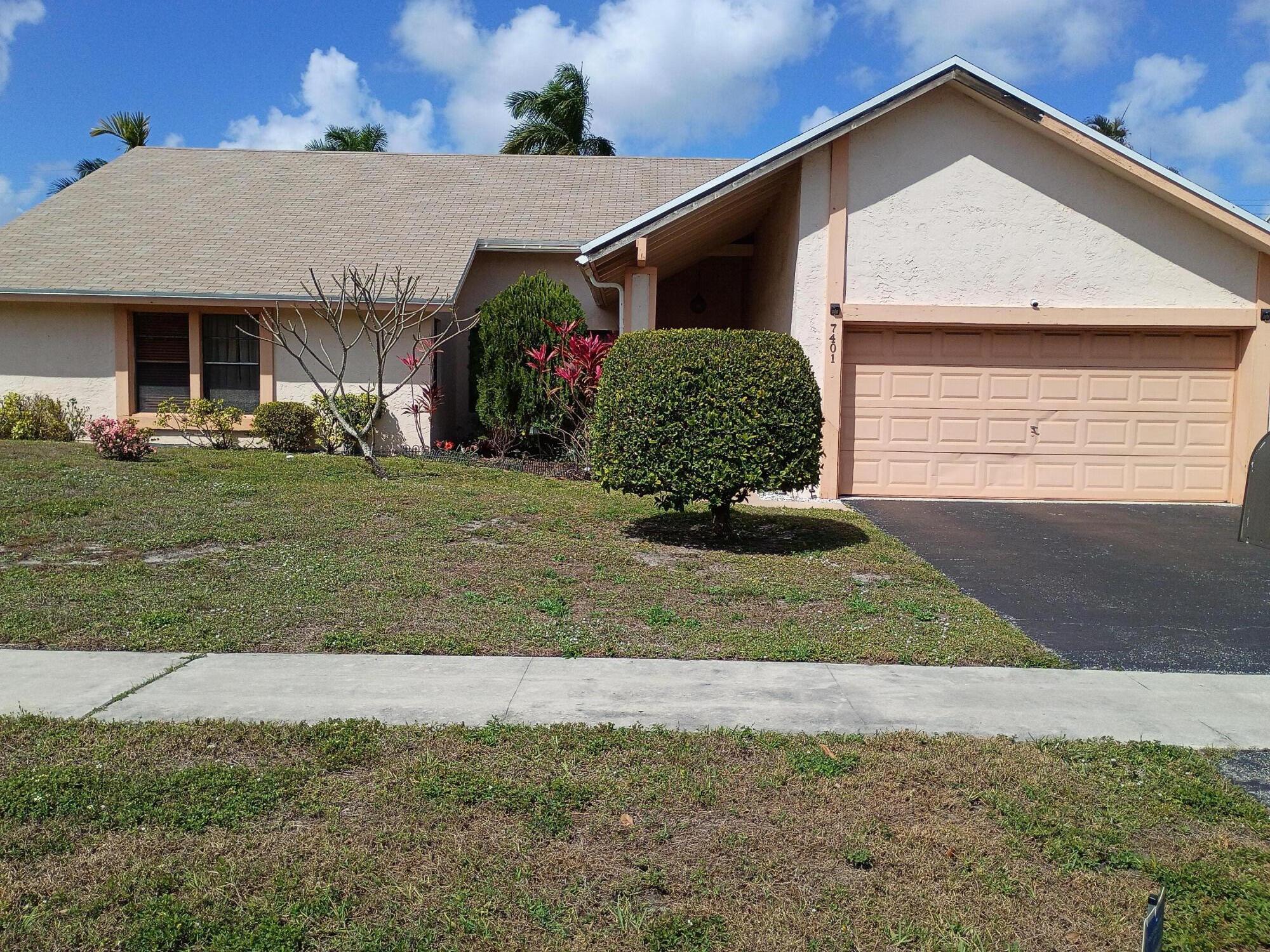 Foto de propiedad en 7401 NW 49th Court, Lauderhill, FL 33319 Lauderhill con MLS# 