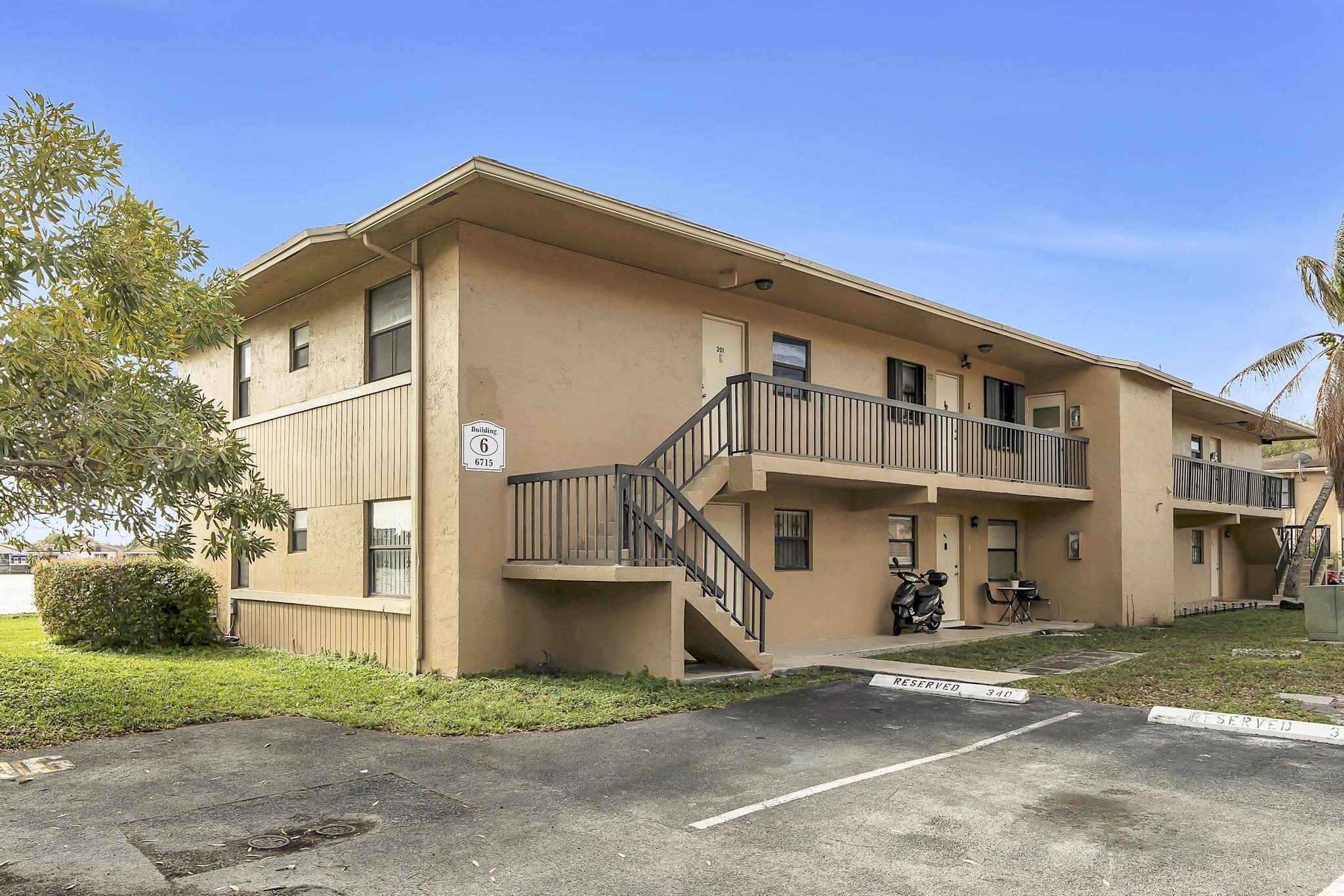 En Renta 6715 W 26th Drive 101-6, Hialeah, FL 33016, Hialeah, FL 33016