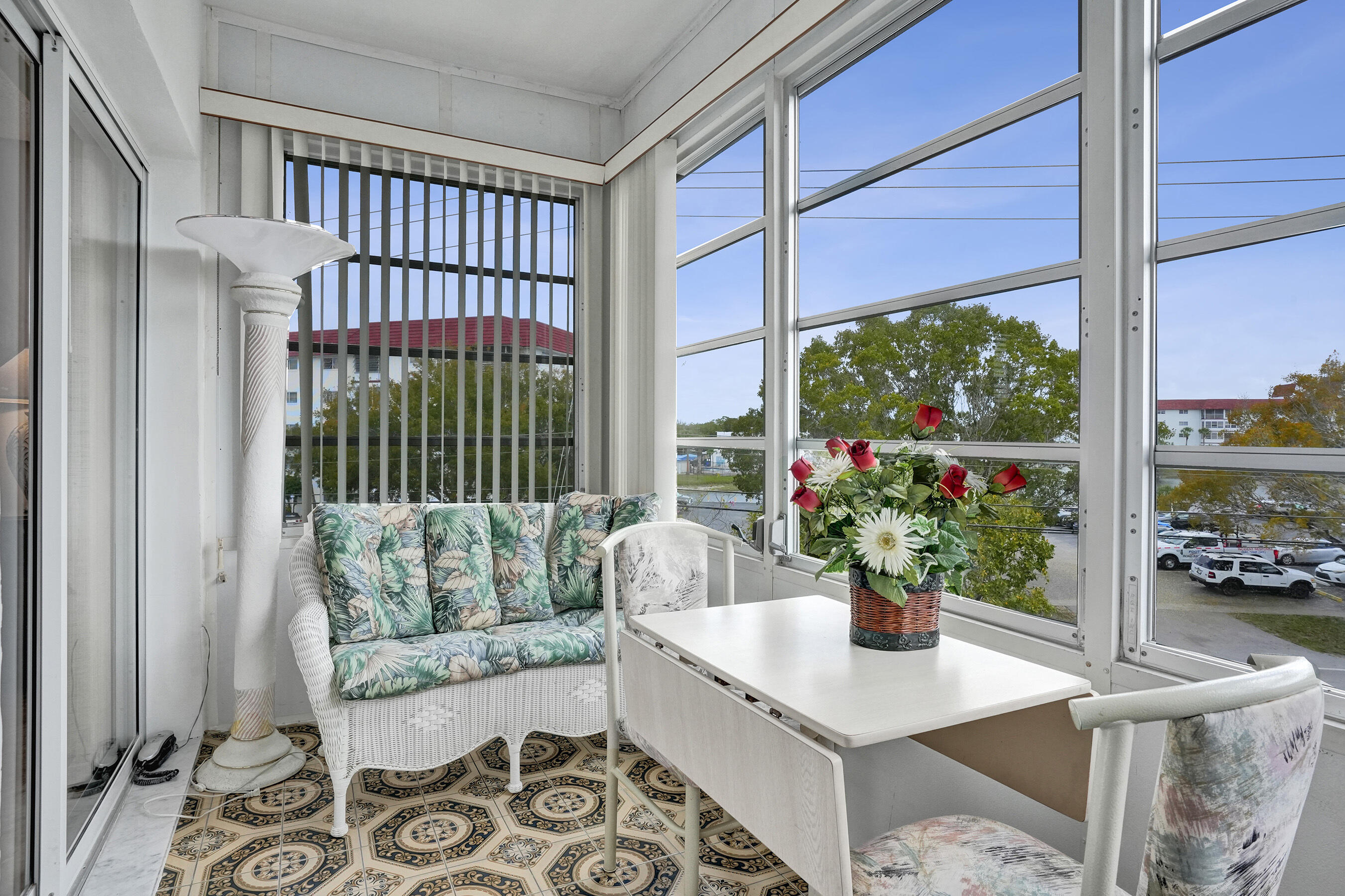 Foto de propiedad en 4770 NW 21st Street 306, Lauderhill, FL 33313 Lauderhill con MLS# 