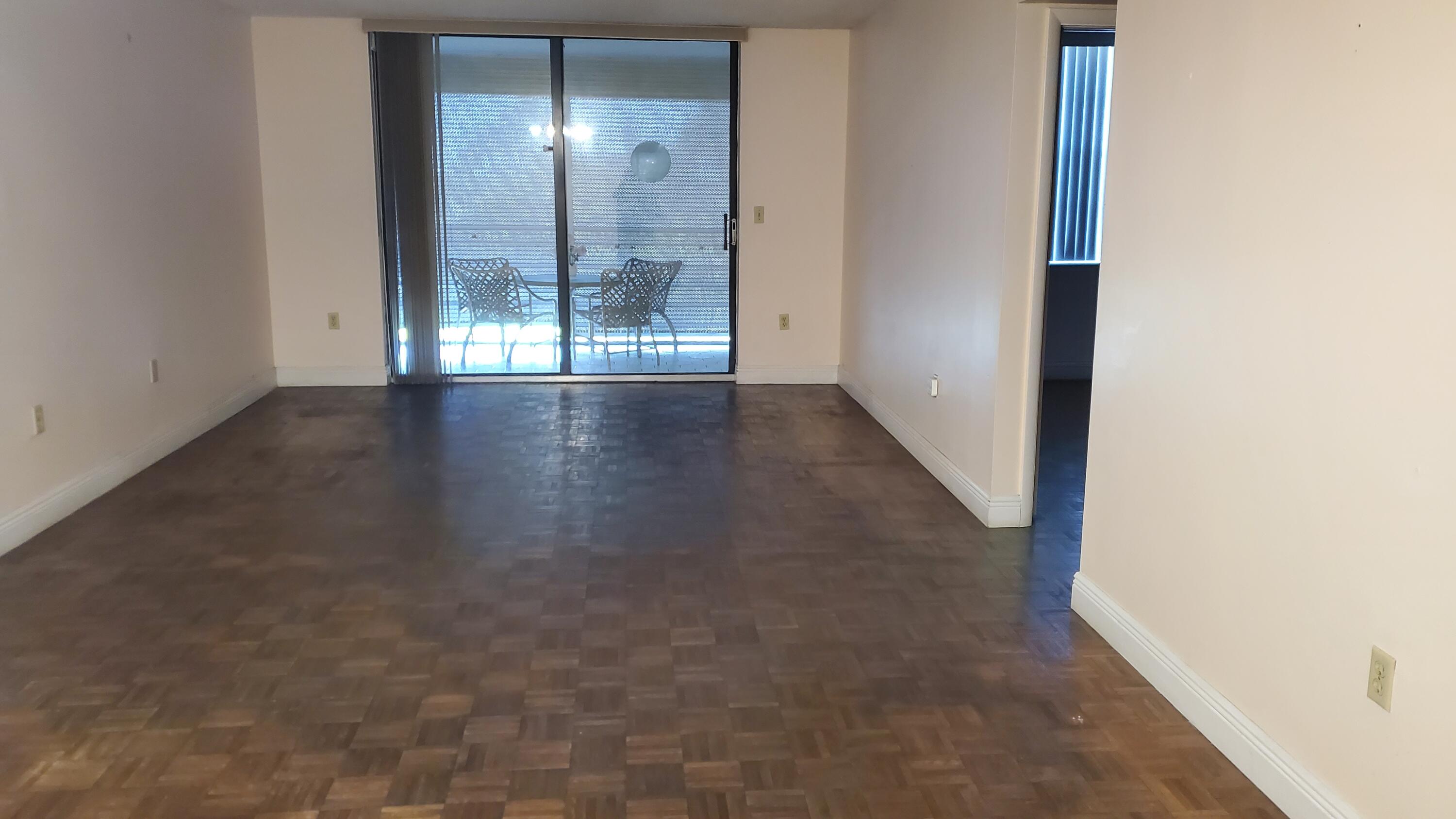 Foto de propiedad en 1400 Saint Charles Place 608, Pembroke Pines, FL 33026 Pembroke Pines con MLS# 