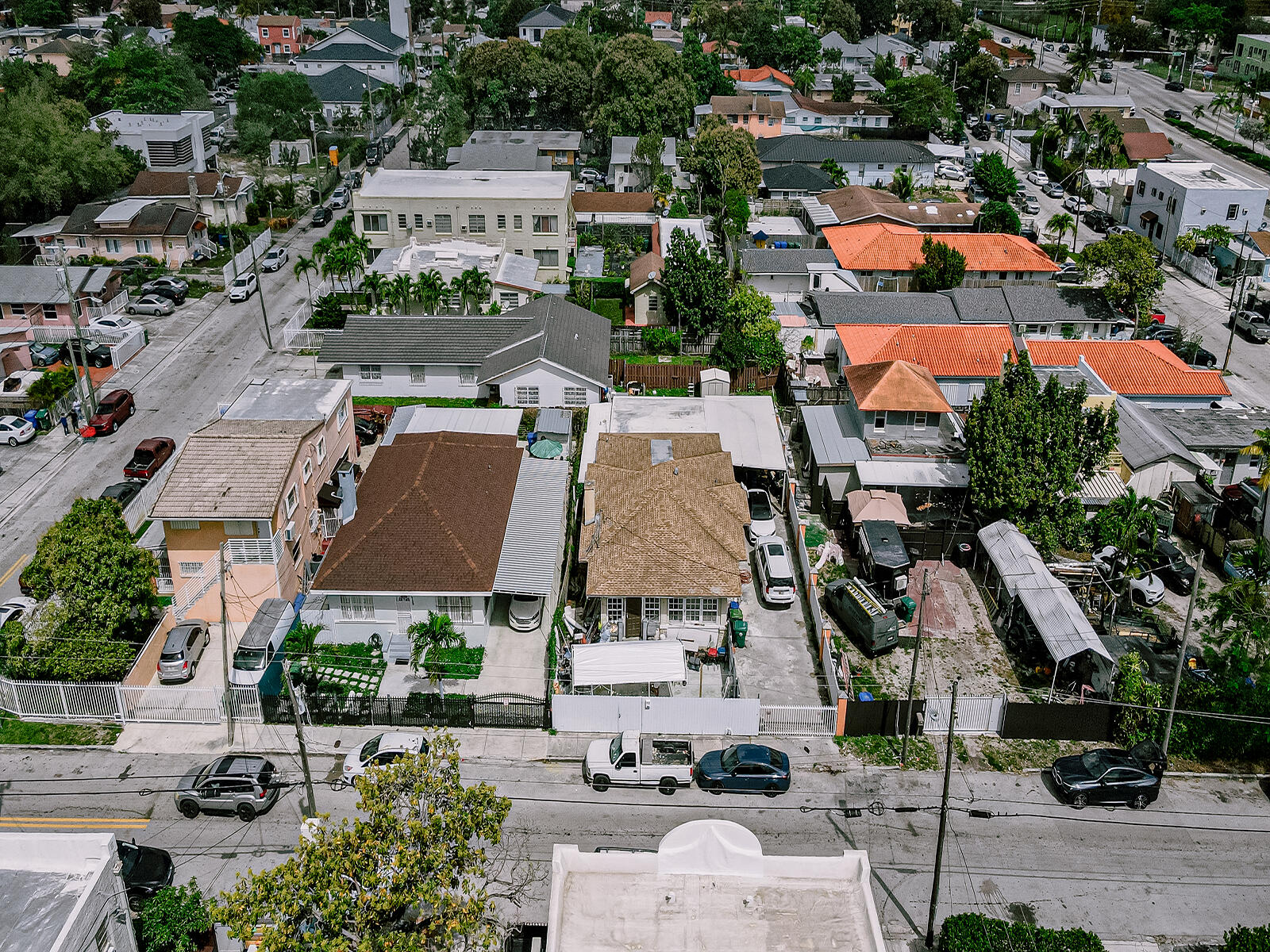 Foto de propiedad en 1757 NW 1st Street, Miami, FL 33125 Miami con MLS# 