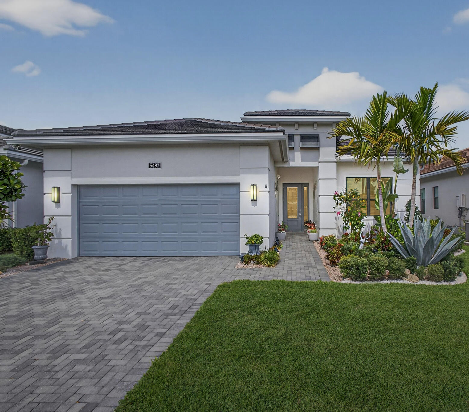 Foto de propiedad en 5492 St Armands Way, Westlake, FL 33470 Westlake con MLS# 