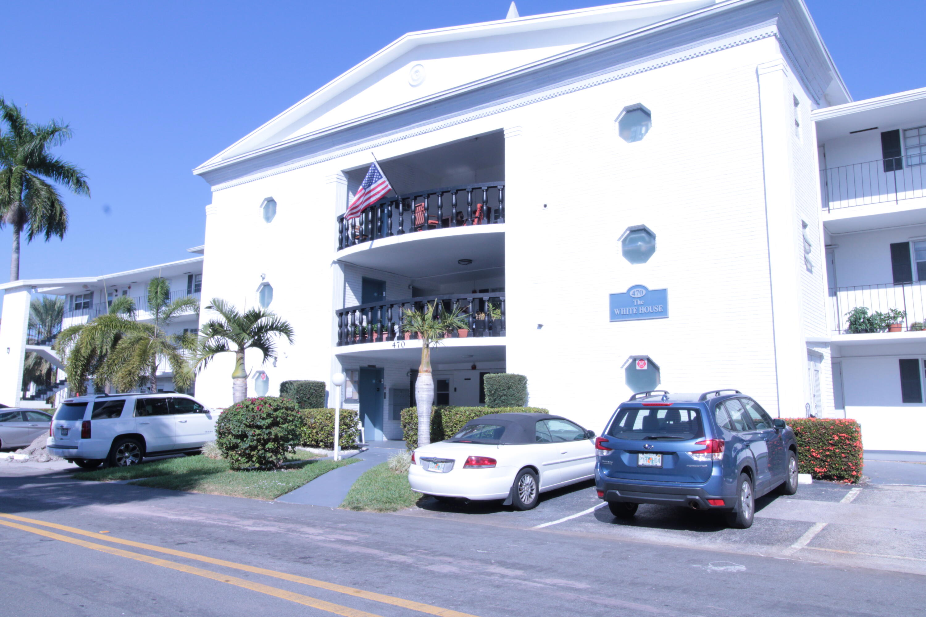 BUILDING