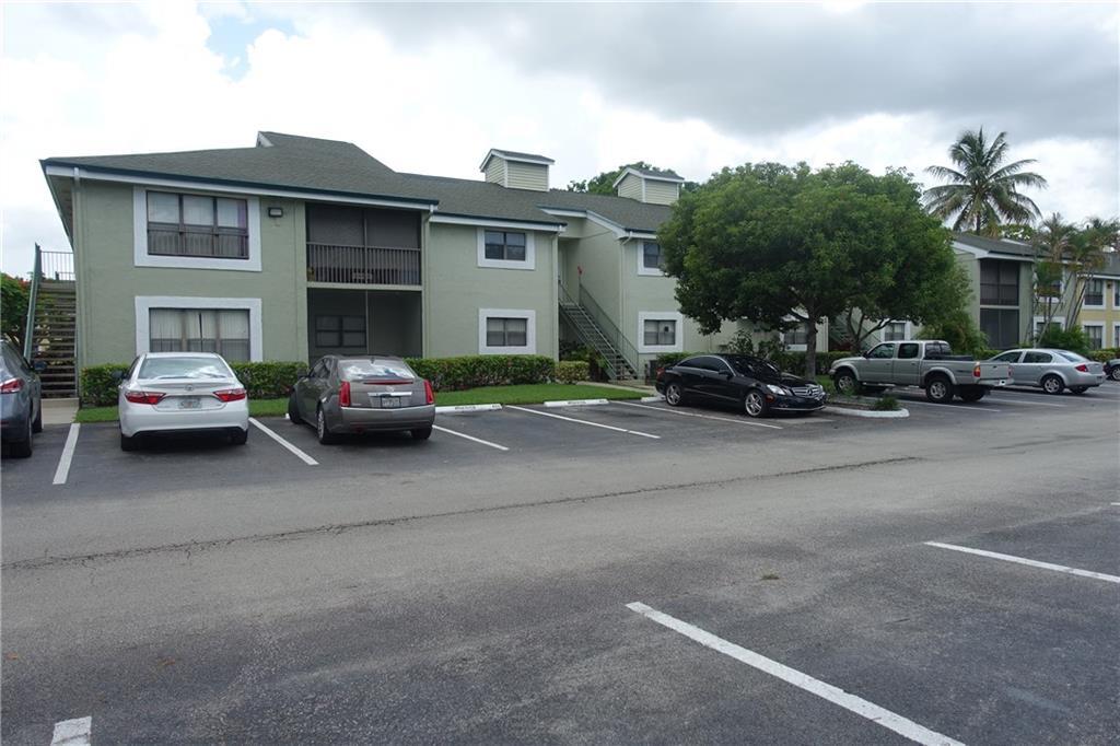Alquilada 4088 N Pine Island Road 409, Sunrise, FL 33351, Sunrise, FL 33351