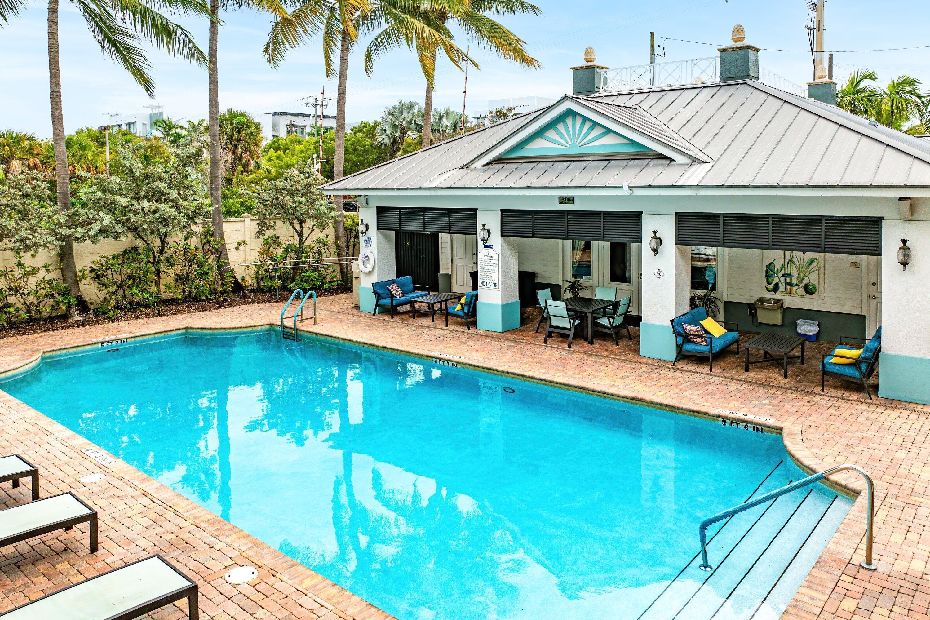 En Venta 255 NE 3rd Avenue Unit 2-407, Delray Beach, FL 33444, Delray Beach, FL 33444