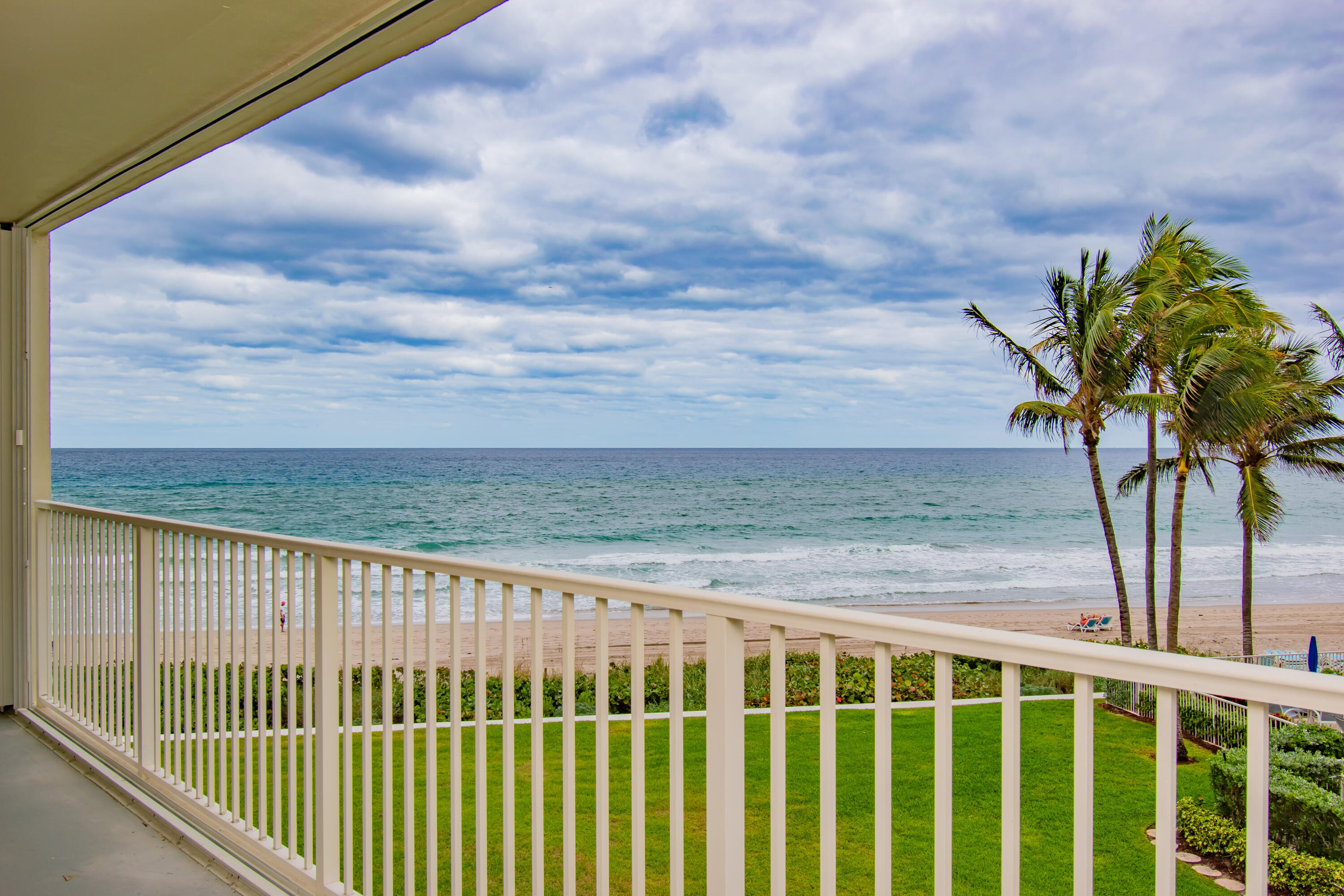Foto de propiedad en 3101 S Ocean Boulevard 322, Highland Beach, FL 33487 Highland Beach con MLS# 