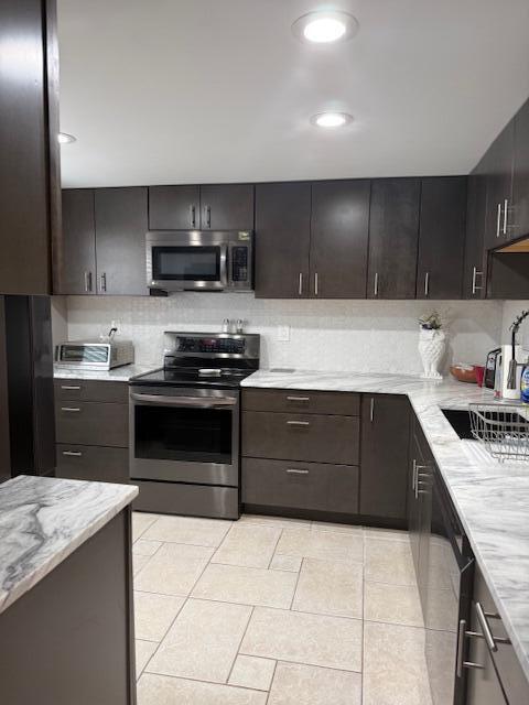 Foto de propiedad en 99 Capri C 99, Delray Beach, FL 33484 Delray Beach con MLS# 