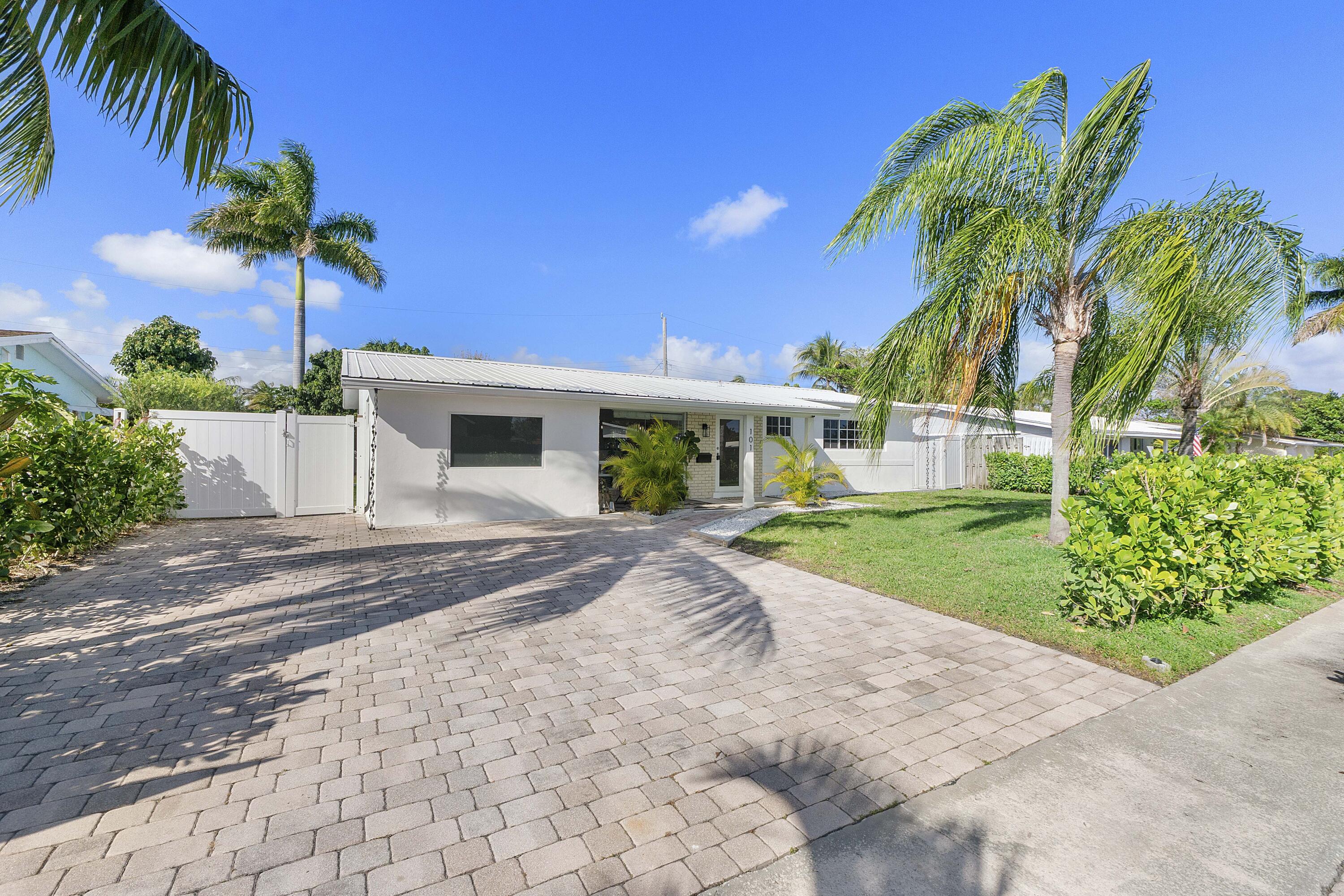 Foto de propiedad en 101 SE 13th Street, Deerfield Beach, FL 33441 Deerfield Beach con MLS# 