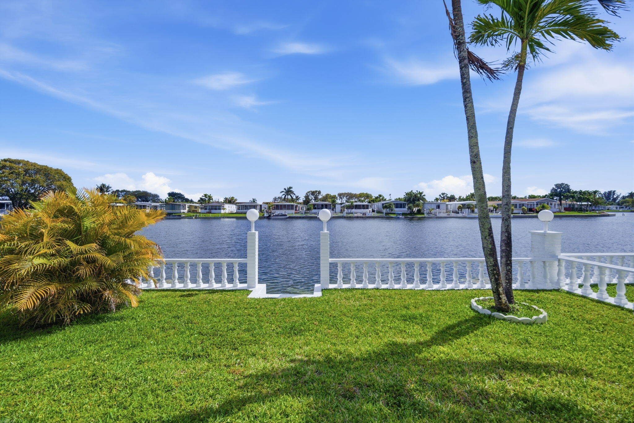 Foto de propiedad en 2774 SW 54th Street, Fort Lauderdale, FL 33312 Fort Lauderdale con MLS# 