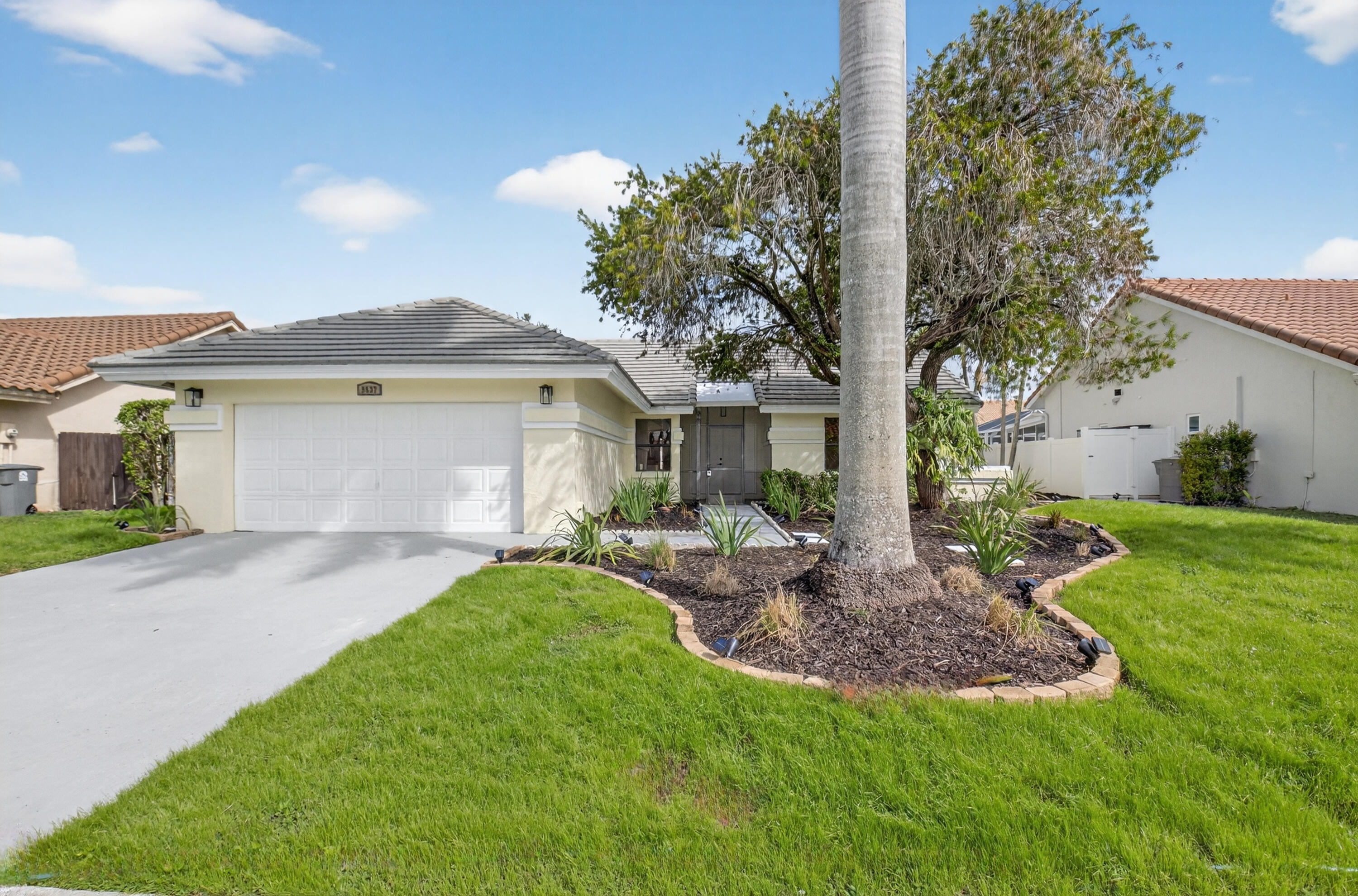 Foto de propiedad en 9537 Majestic Way, Boynton Beach, FL 33437 Boynton Beach con MLS# 