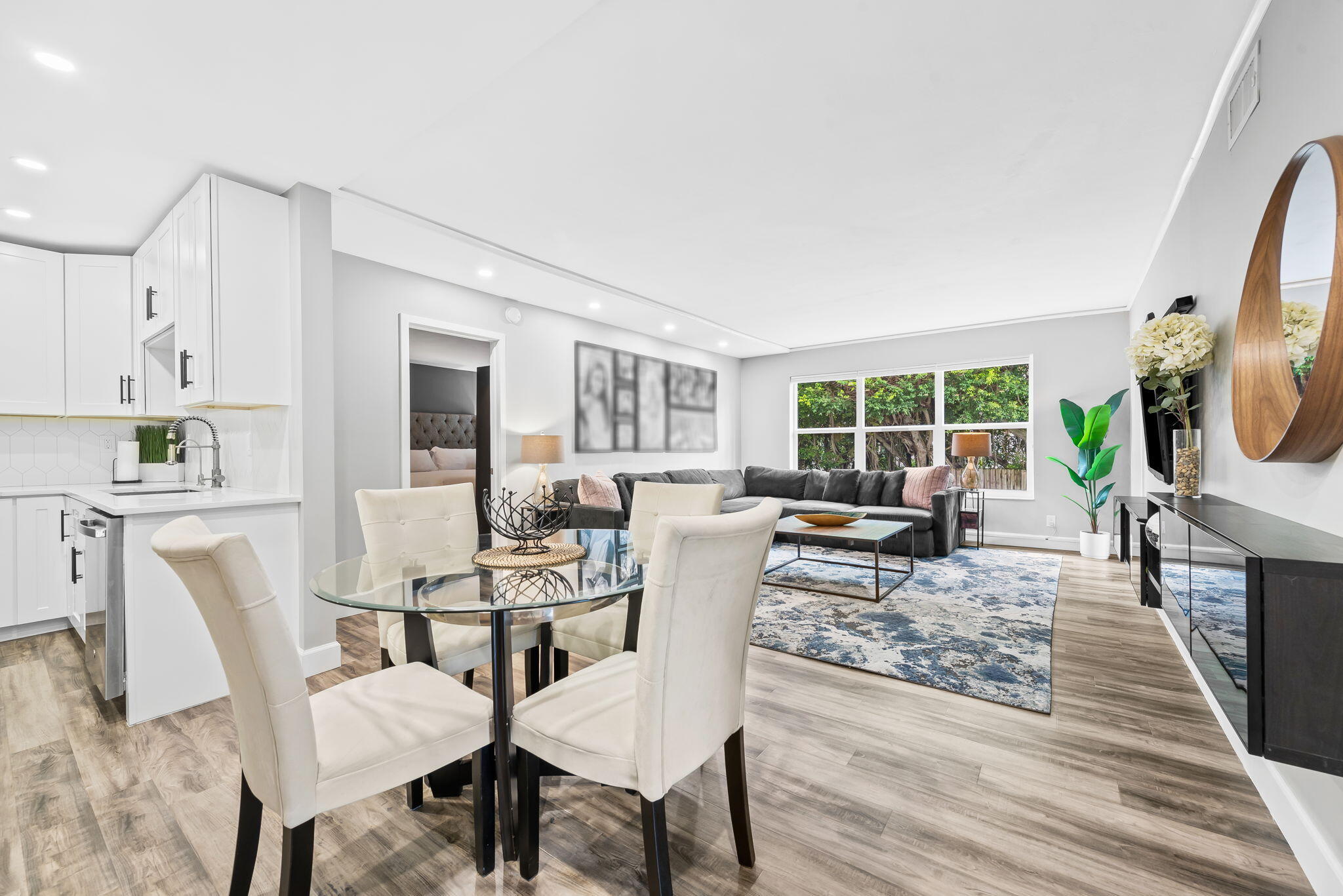 Foto de propiedad en 1881 Middle River Drive 206, Fort Lauderdale, FL 33305 Fort Lauderdale con MLS# 