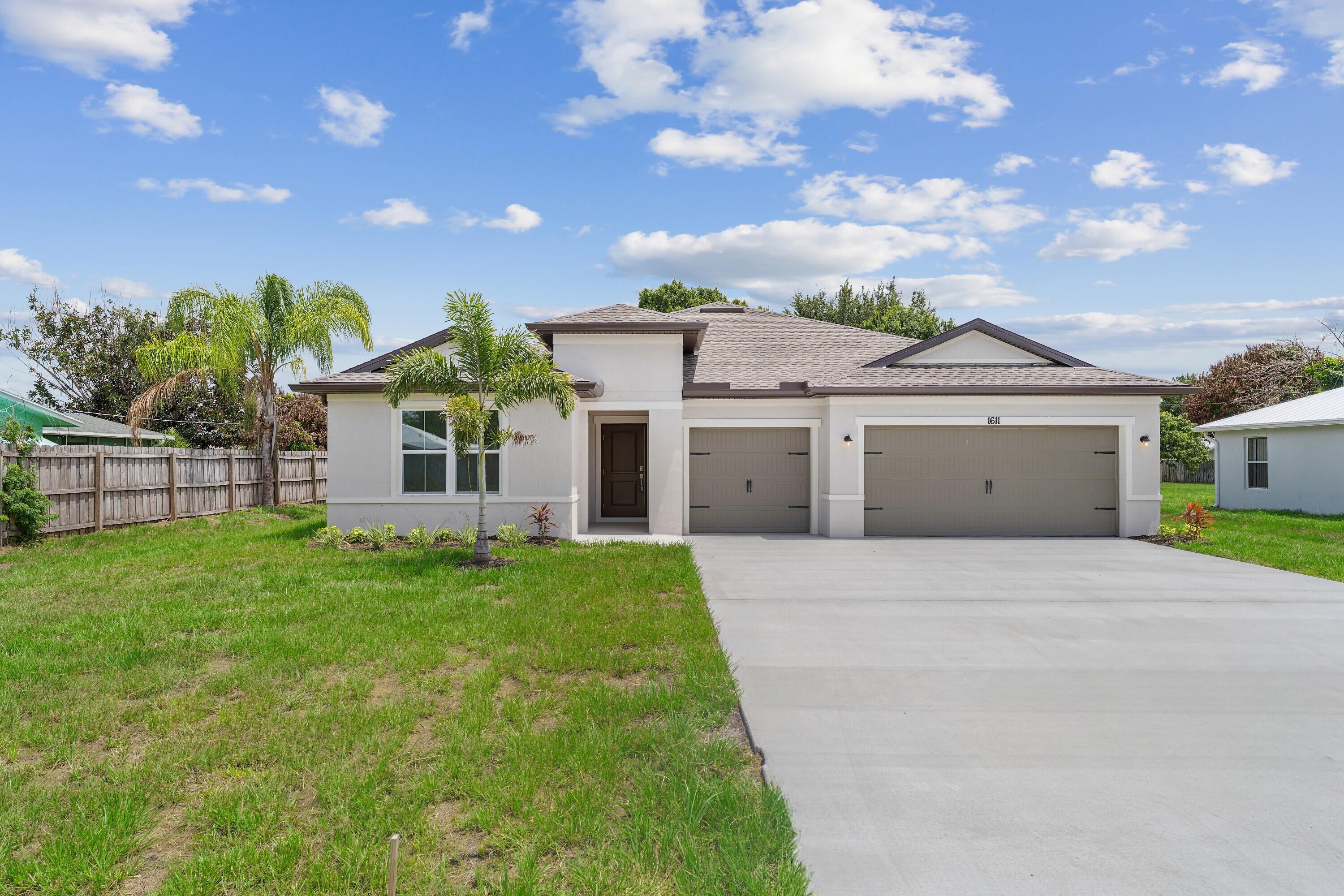 Foto de propiedad en 1611 SE Minorca Avenue, Port St. Lucie, FL 34952 Port St. Lucie con MLS# 