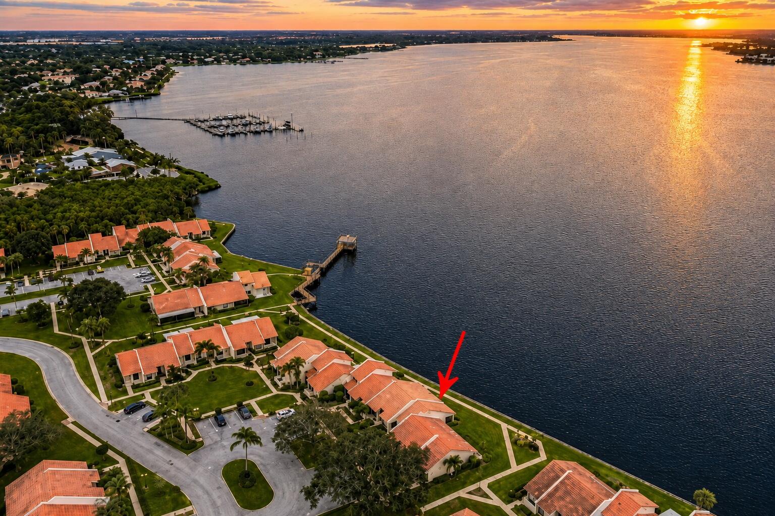 Foto de propiedad en 3513 SE Sandpiper Circle, Port St. Lucie, FL 34952 Port St. Lucie con MLS# 