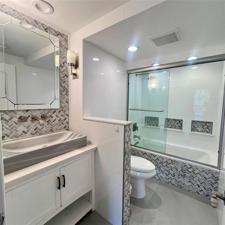 Foto de propiedad en 3900 N Hills Drive 208, Hollywood, FL 33021 Hollywood con MLS# 