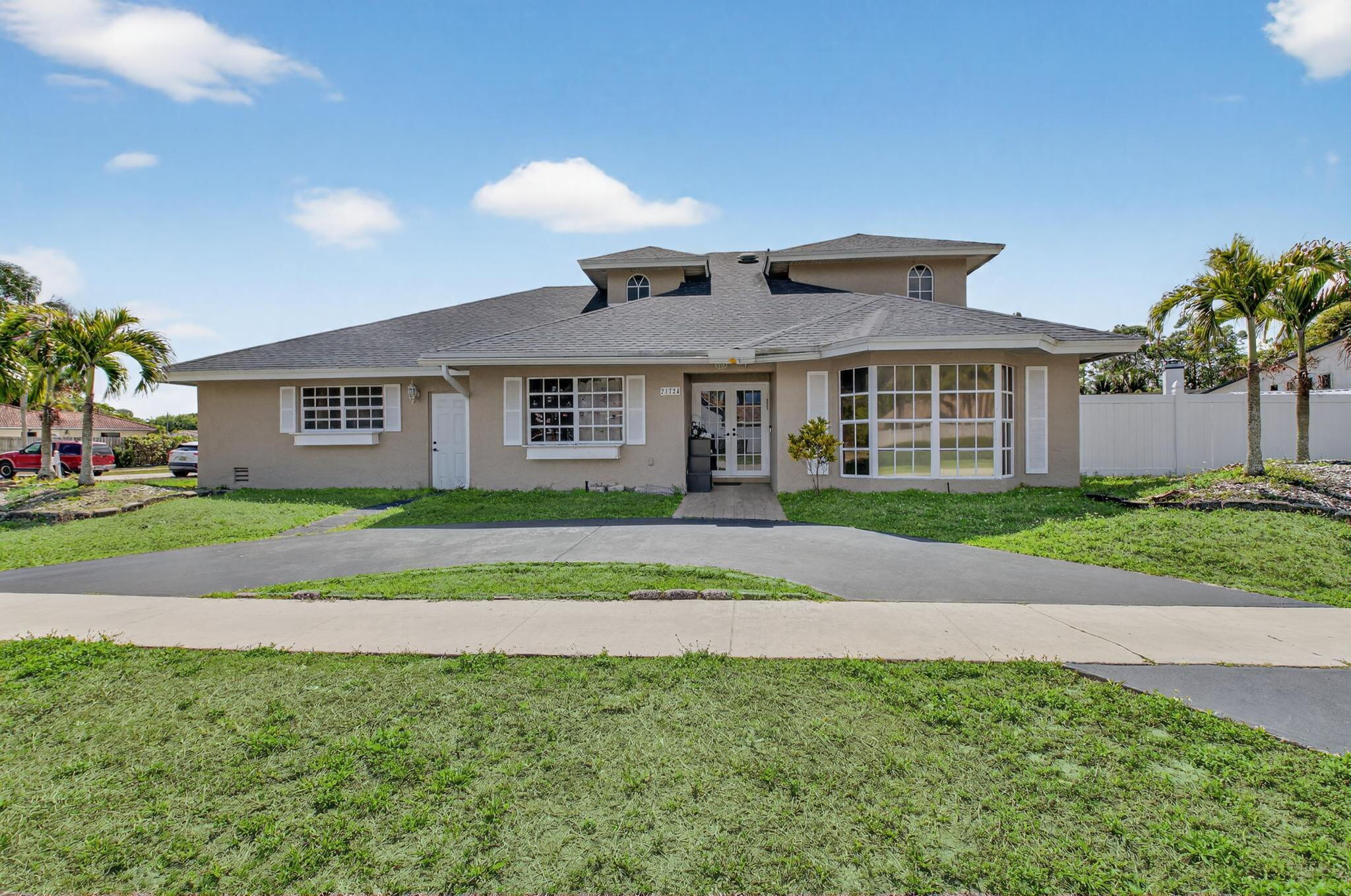 Foto de propiedad en 21724 Little Bear Way, Boca Raton, FL 33428 Boca Raton con MLS# 