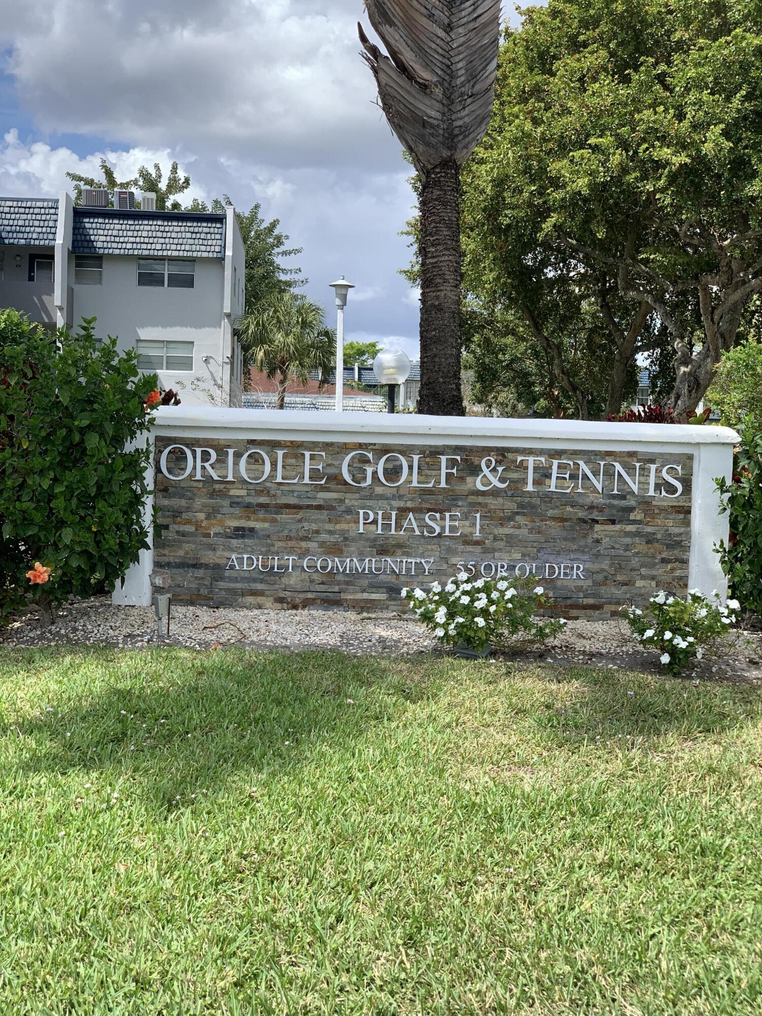 Foto de propiedad en 7887 Golf Cir Drive 212, Margate, FL 33063 Margate con MLS# 