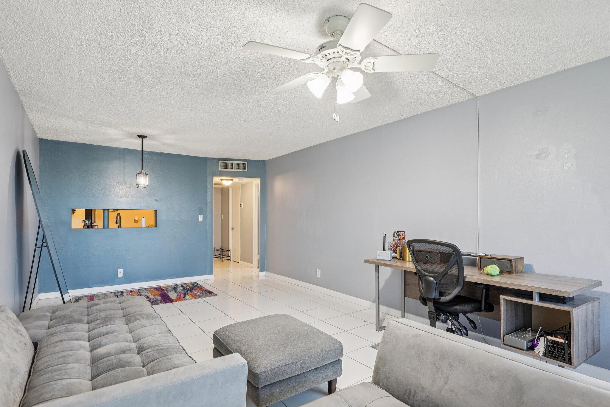 Foto de propiedad en 6500 Cypress Road 508, Plantation, FL 33317 Plantation con MLS# 