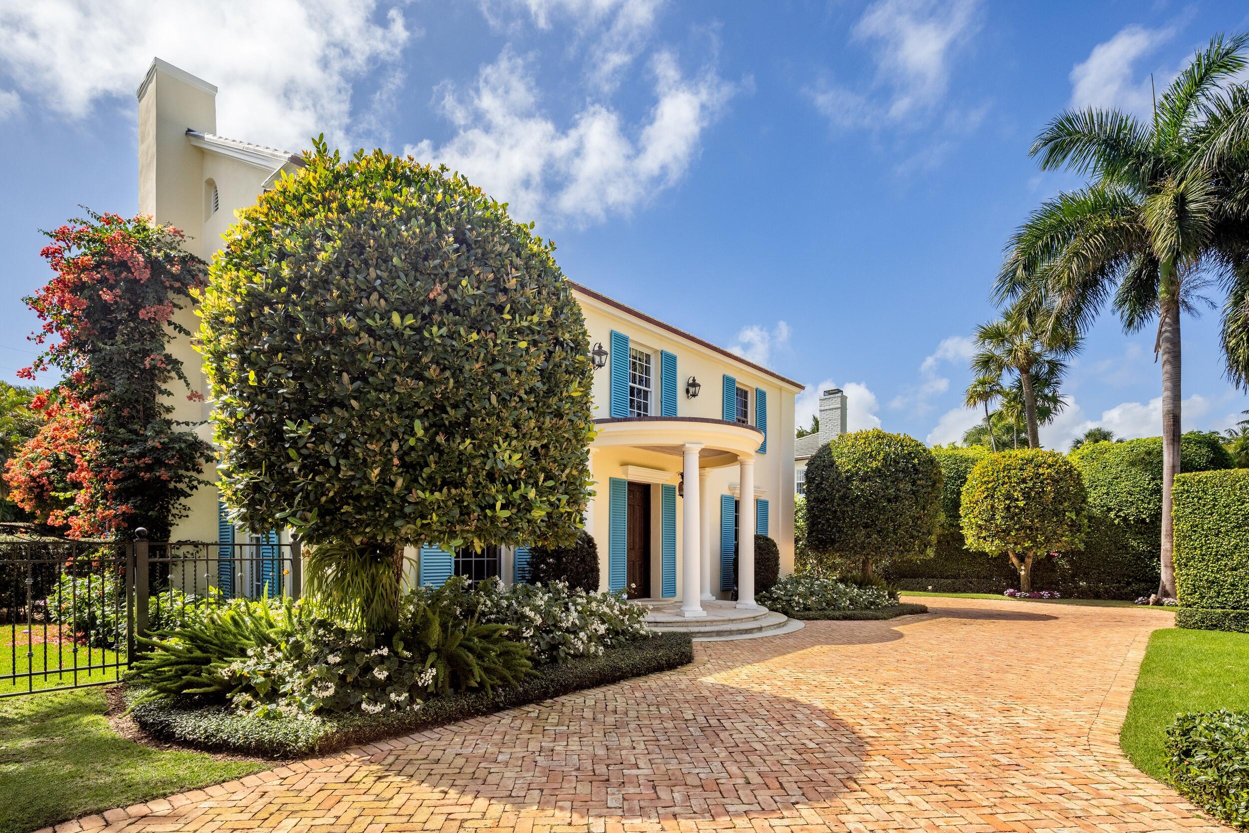 Foto de propiedad en 246 Emerald Lane, Palm Beach, FL 33480 Palm Beach con MLS# 