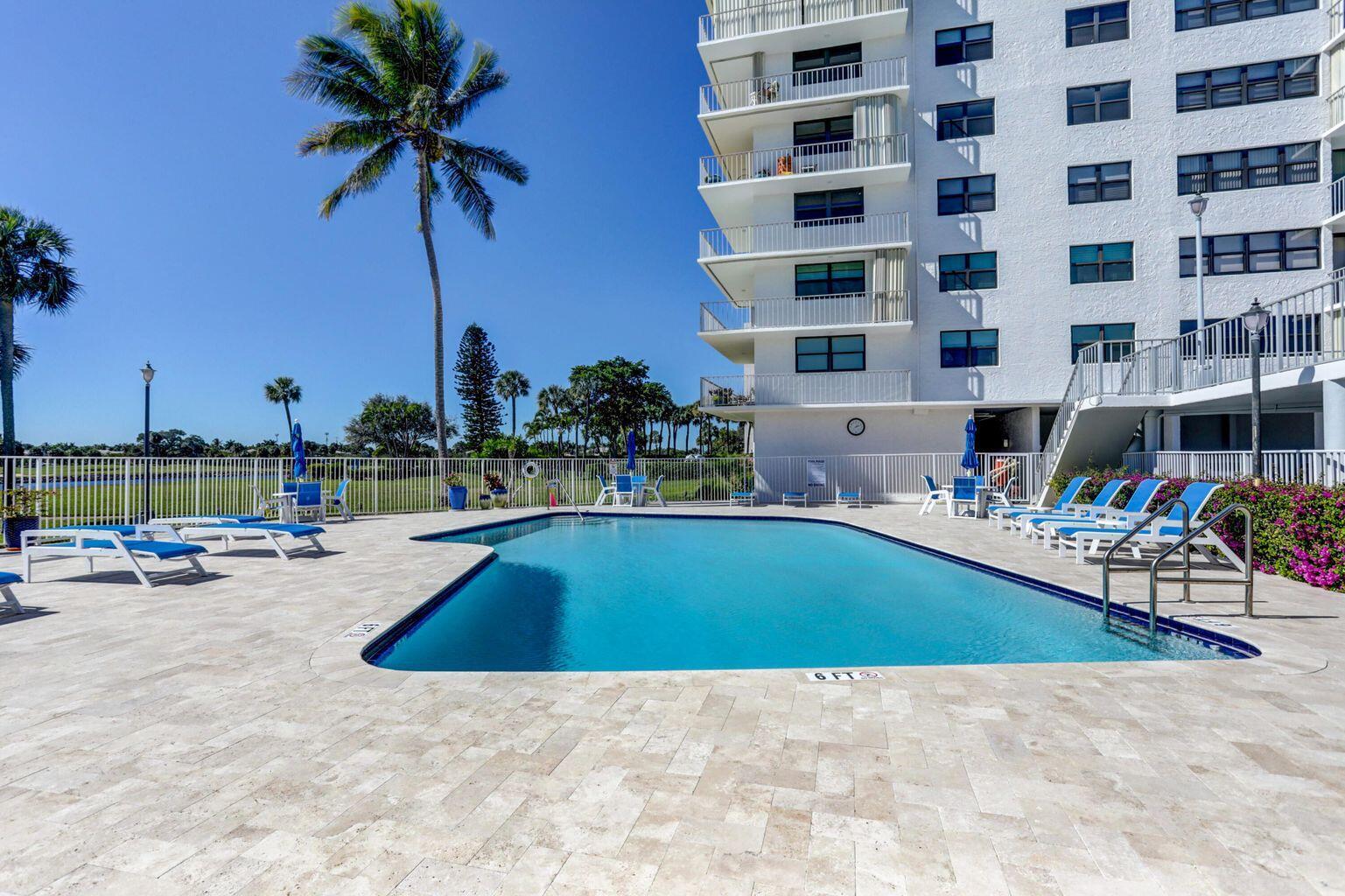 Foto de propiedad en 336 Golfview Road 203, North Palm Beach, FL 33408 North Palm Beach con MLS# 