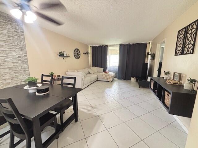 Foto de propiedad en 6161 NW 57th Court 103, Tamarac, FL 33319 Tamarac con MLS# 