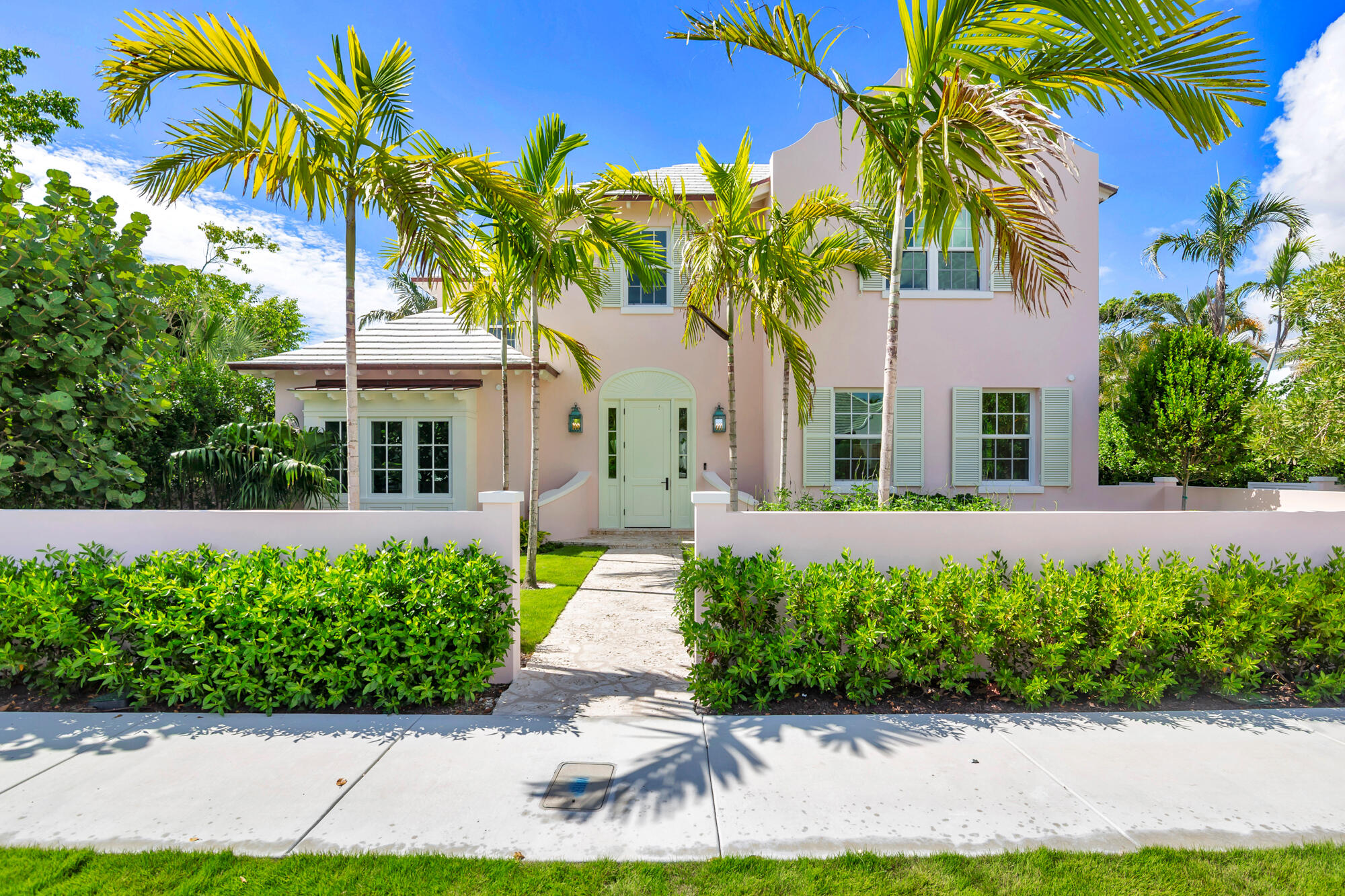 Foto de propiedad en 234 Summa Street, West Palm Beach, FL 33405 West Palm Beach con MLS# 