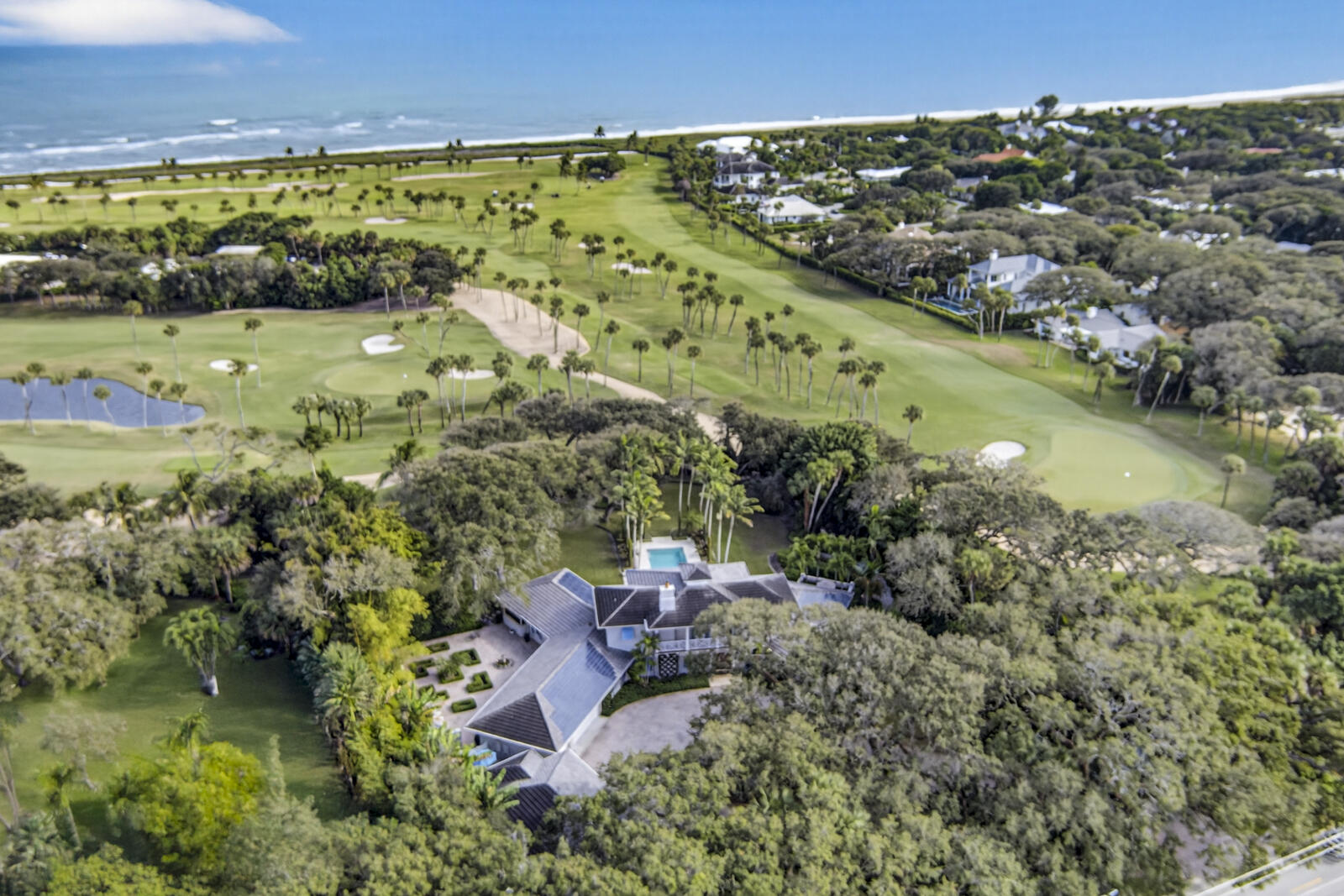 Foto de propiedad en 2010 Club Drive, Vero Beach, FL 32963 Vero Beach con MLS# 