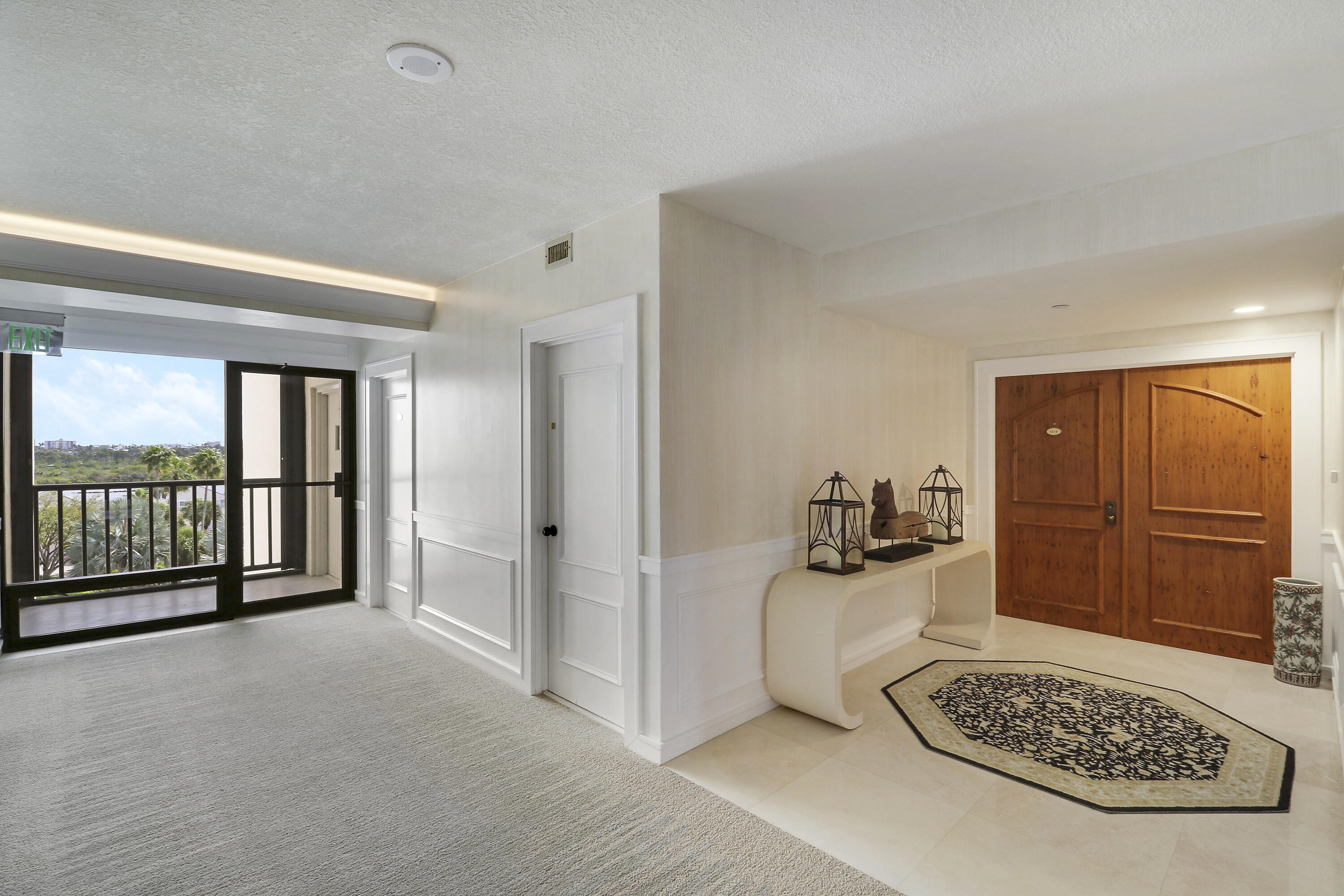 Foto de propiedad en 3322 Casseekey Island Road 604, Jupiter, FL 33477 Jupiter con MLS# 