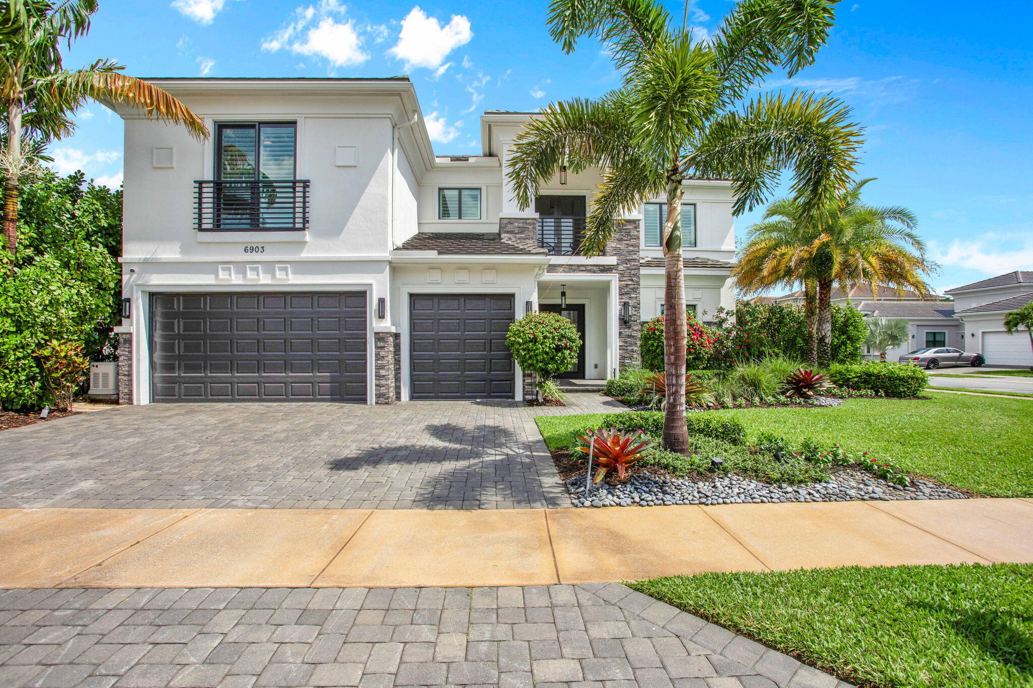 Foto de propiedad en 6903 NW 28th Avenue, Boca Raton, FL 33496 Boca Raton con MLS# 