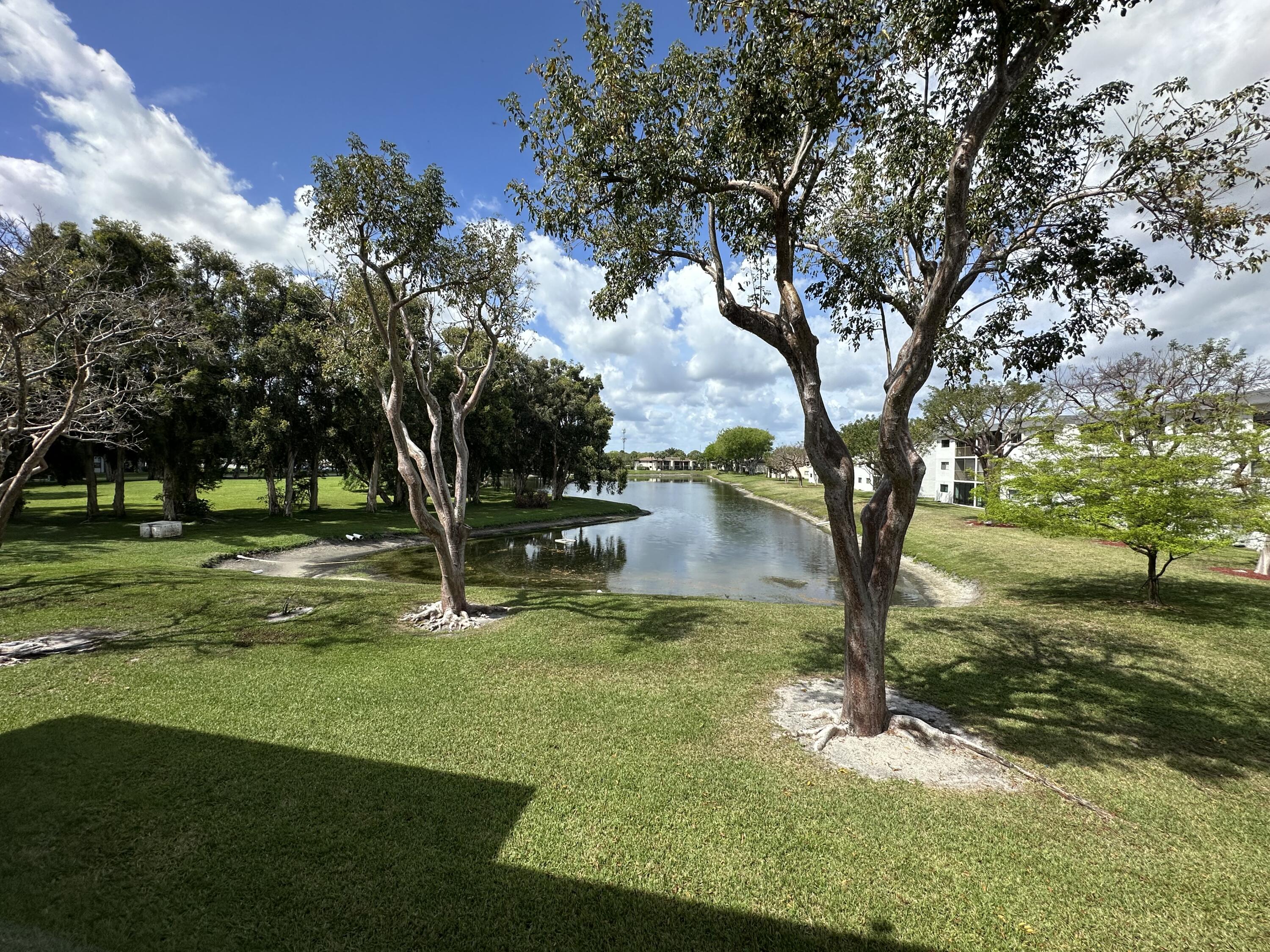 Foto de propiedad en 15075 Witney Road #211, Delray Beach, FL 33484 Delray Beach con MLS# 