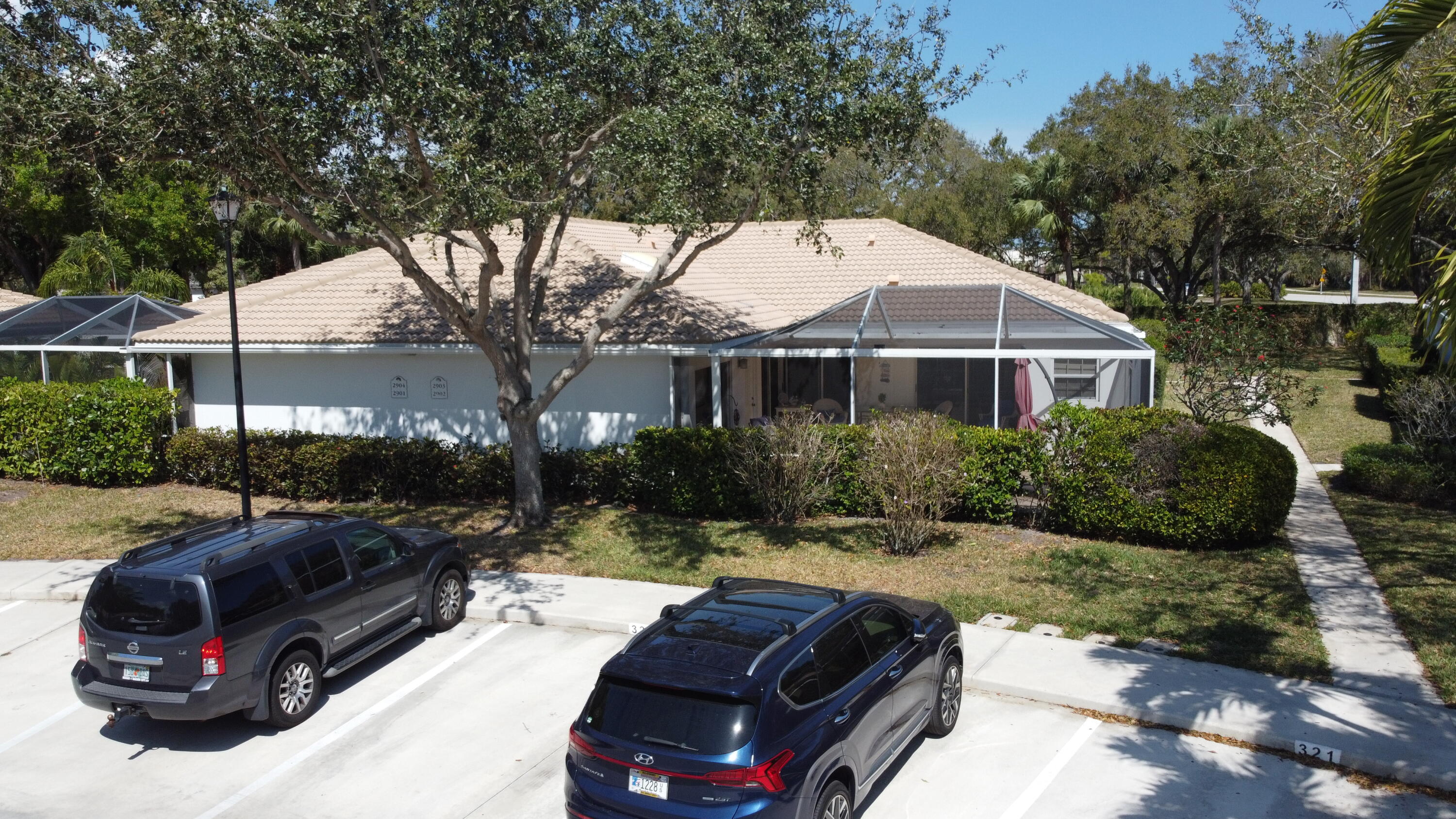 Foto de propiedad en 2903 Pin Oak Court, Palm Beach Gardens, FL 33410 Palm Beach Gardens con MLS# 