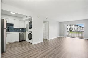 Foto de propiedad en 3244 NW 84th Avenue, Sunrise, FL 33351 Sunrise con MLS# 