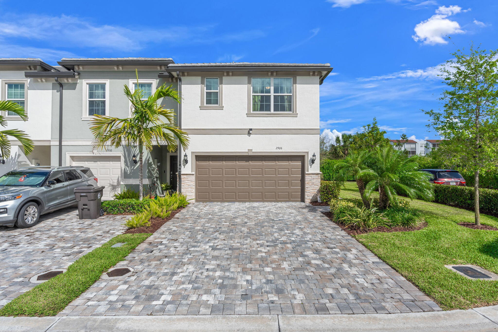 Foto de propiedad en 2906 Olivia Avenue, Lauderdale Lakes, FL 33311 Lauderdale Lakes con MLS# 